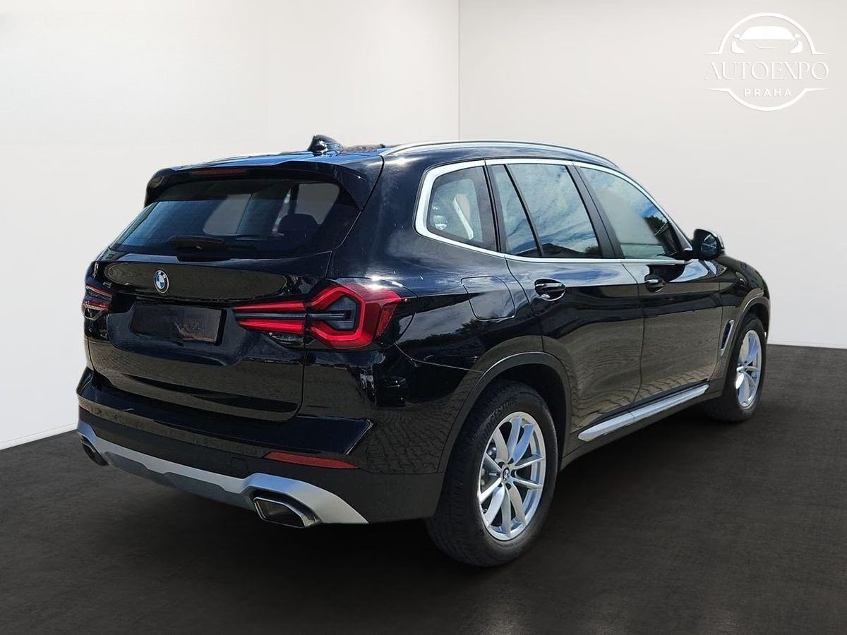 BMW X3, 20*xDrive 20i* - fotka 4