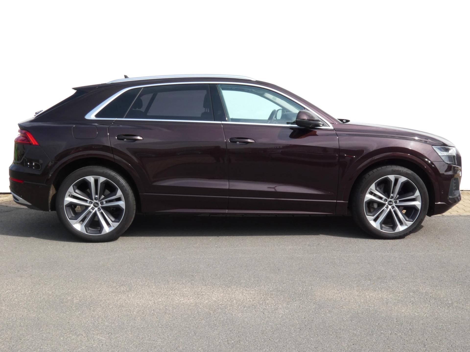 Audi Q8, 50 TDI Quattro - fotka 3