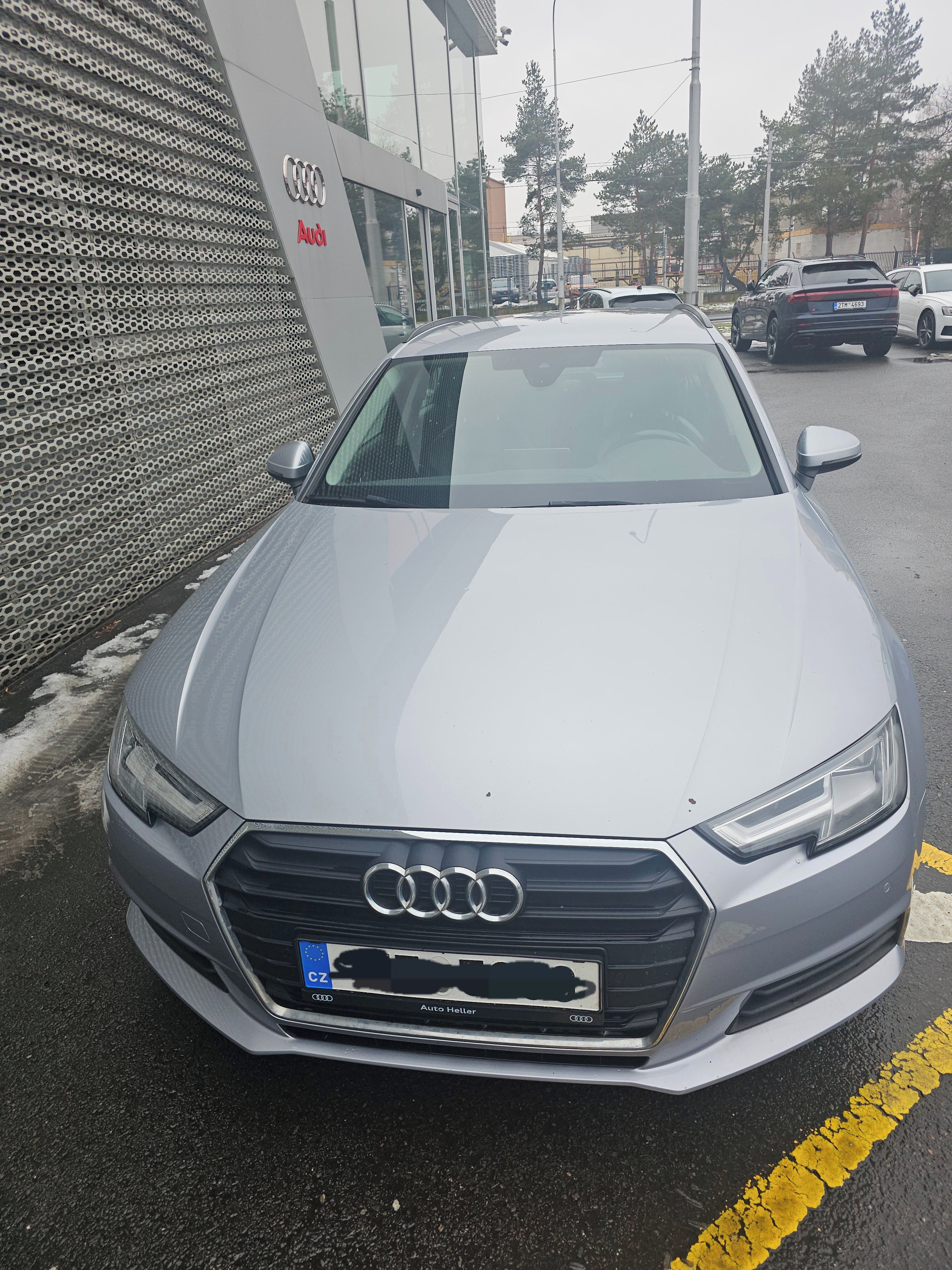 Audi A4 Avant, Audi A4 Avant 2.0 TDI 110kW - fotka 4