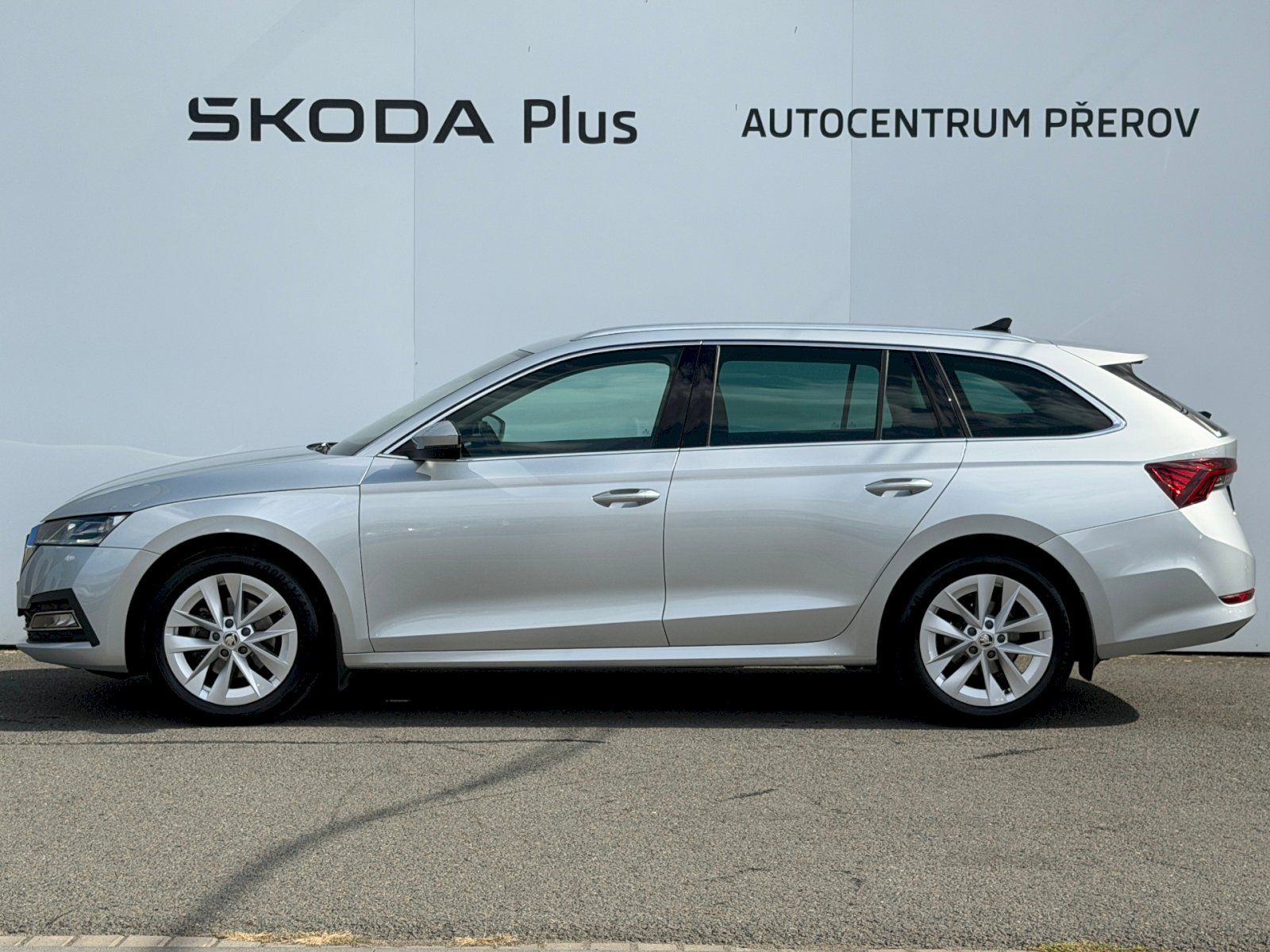 Škoda Octavia, Combi 1.5 TSI 110kW Style Plus - fotka 3