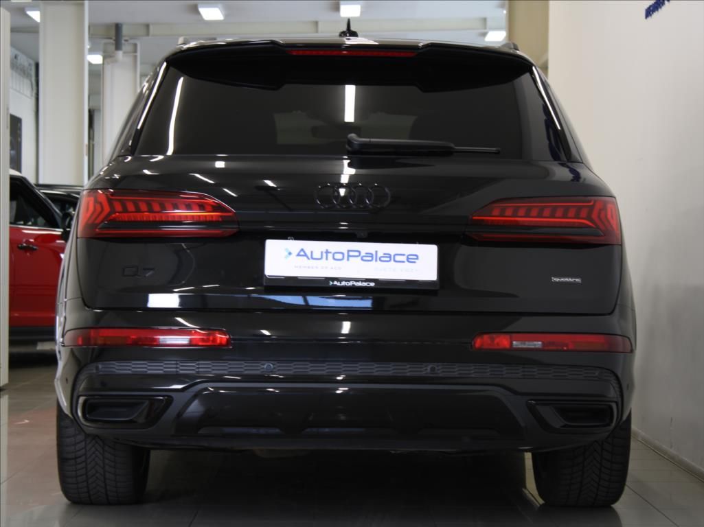 Audi Q7, 3,0 50TDi S-Line 36tkm. ČR - fotka 4