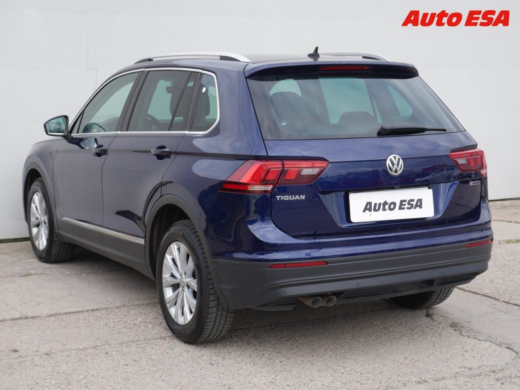 Volkswagen Tiguan, 2.0 TDi,AT,STK4/28 - fotka 4
