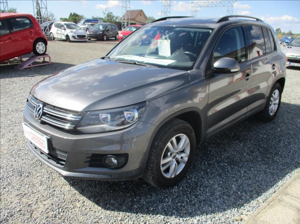 Volkswagen Tiguan, 1,4 TSi, aut klima,serv.kn. - fotka 3