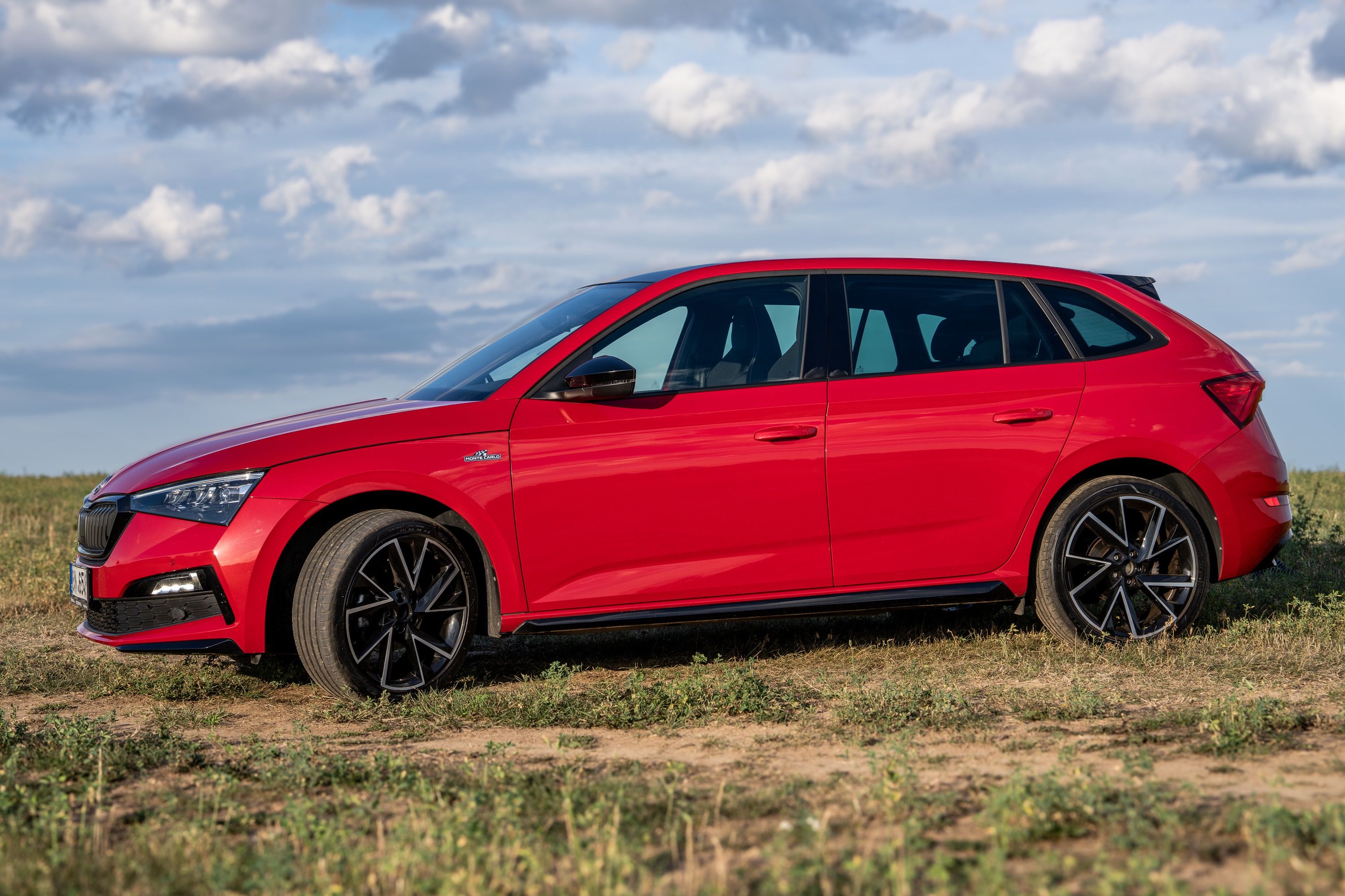 Škoda Scala, Monte Carlo 1.5 TSI, top stav - fotka 4