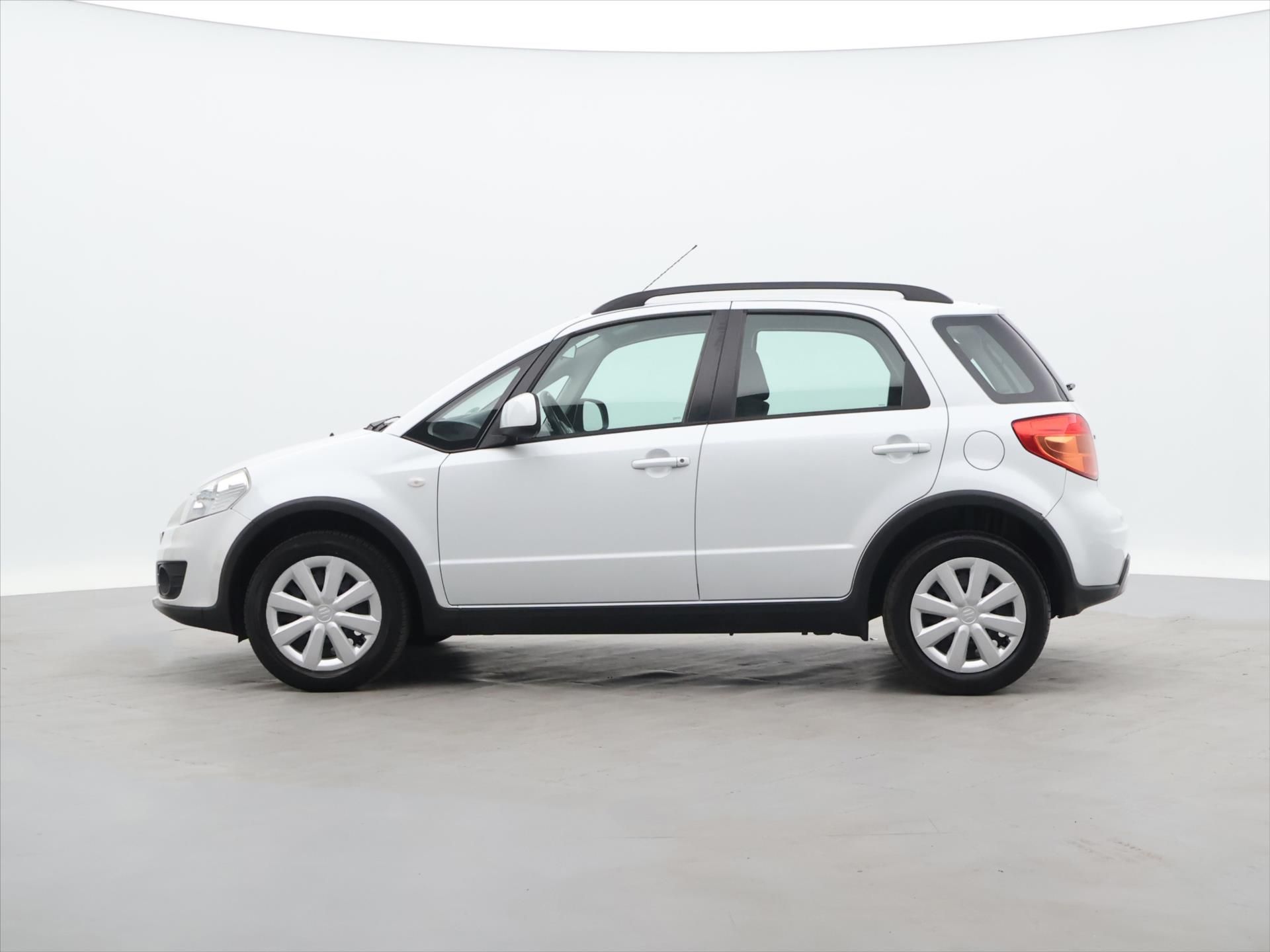 Suzuki SX4, 1.6 VVT 88kW 4x4 Klima - fotka 4