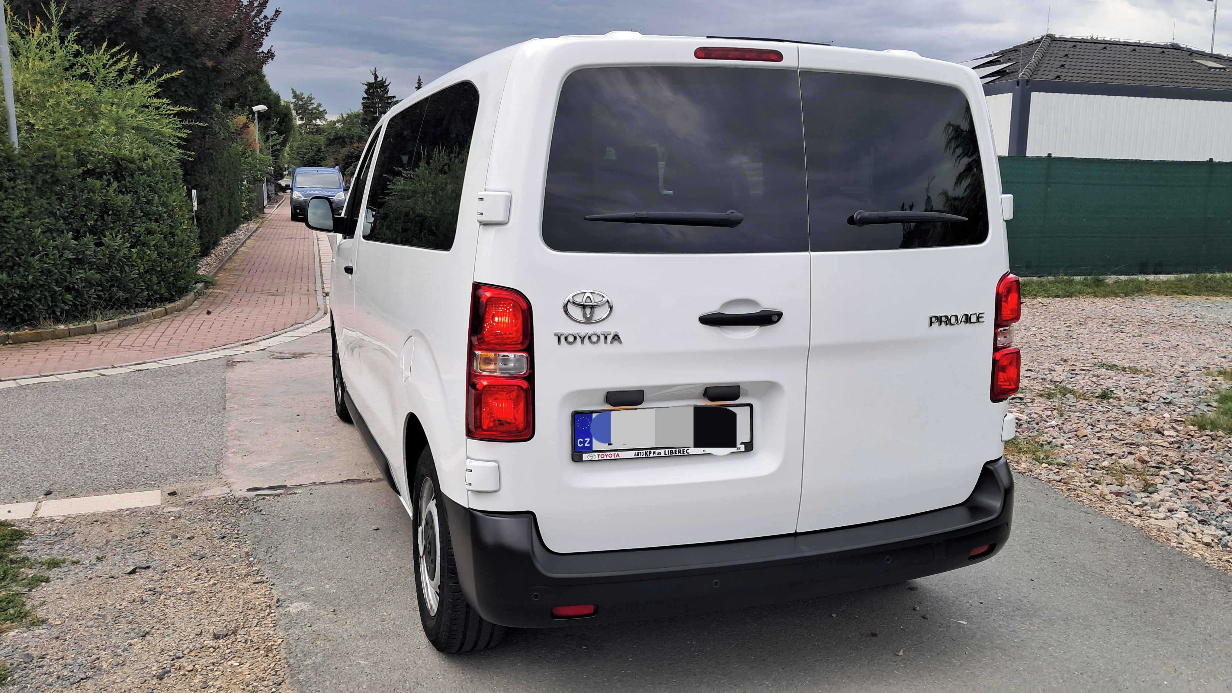 Toyota Proace, 1,5D 88kw, 9míst ZÁRUKA - fotka 5