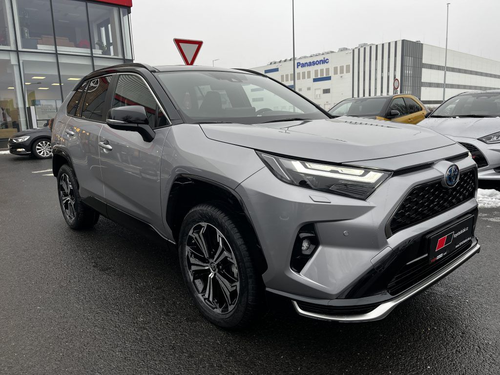 Toyota Rav4, 2.5 Plug-in Hybrid ODBĚR IHNED - fotka 2