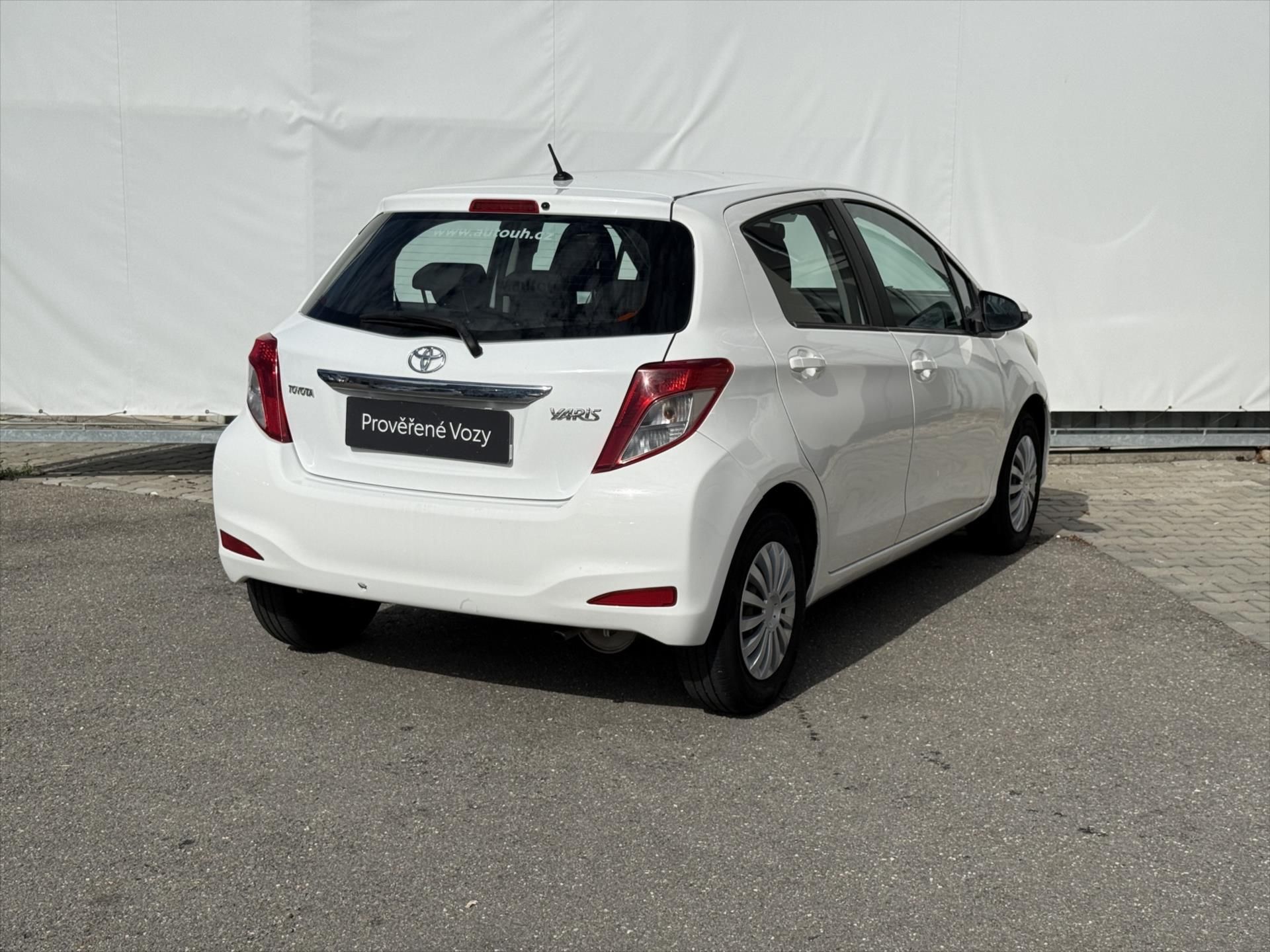 Toyota Yaris, 1,0 AZ Power - fotka 6