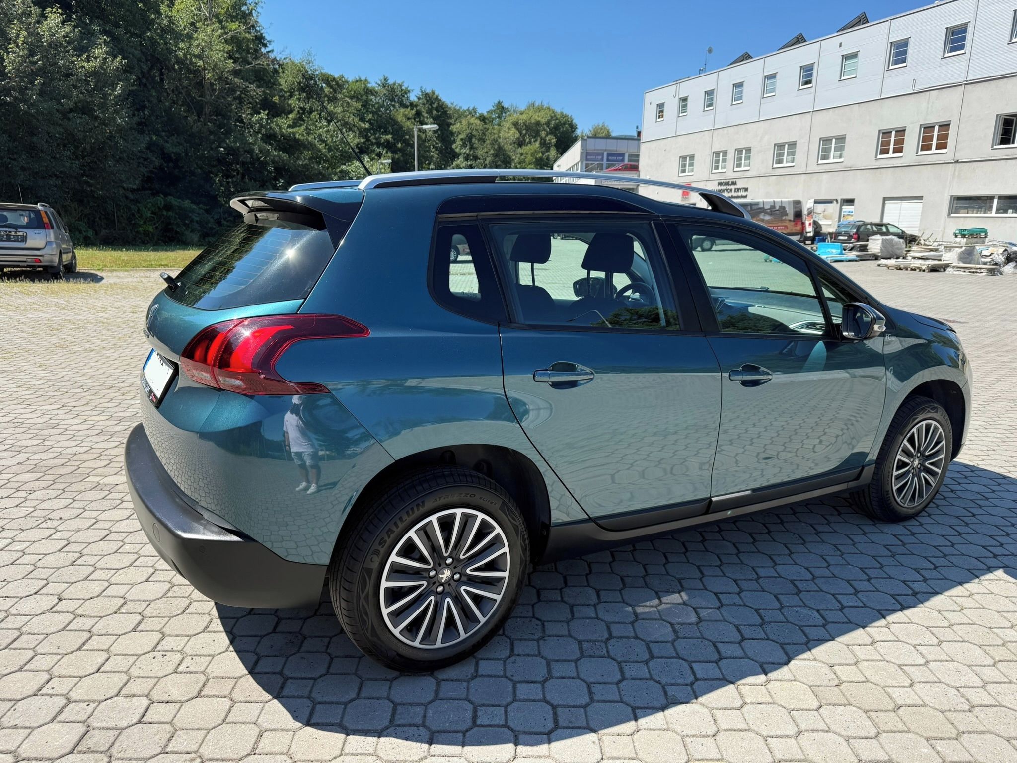 Peugeot 2008, 1,2 PureTech, ČR, 20 tis.km - fotka 5