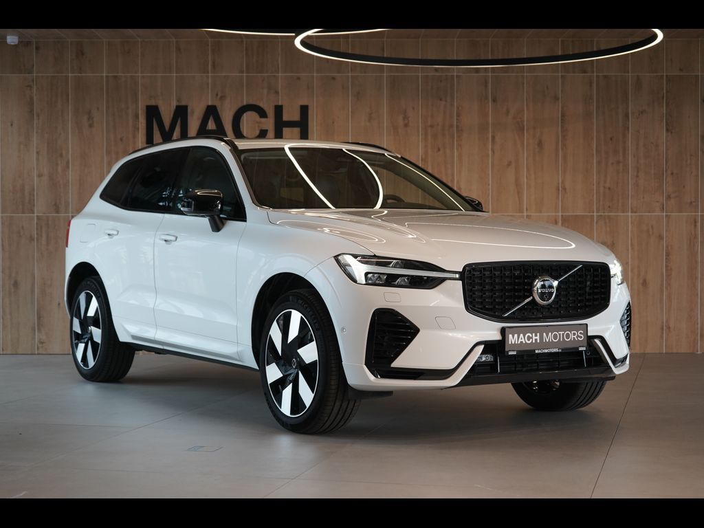Volvo XC60, T8 PLUS Dark, Ventilace, 360° - fotka 4