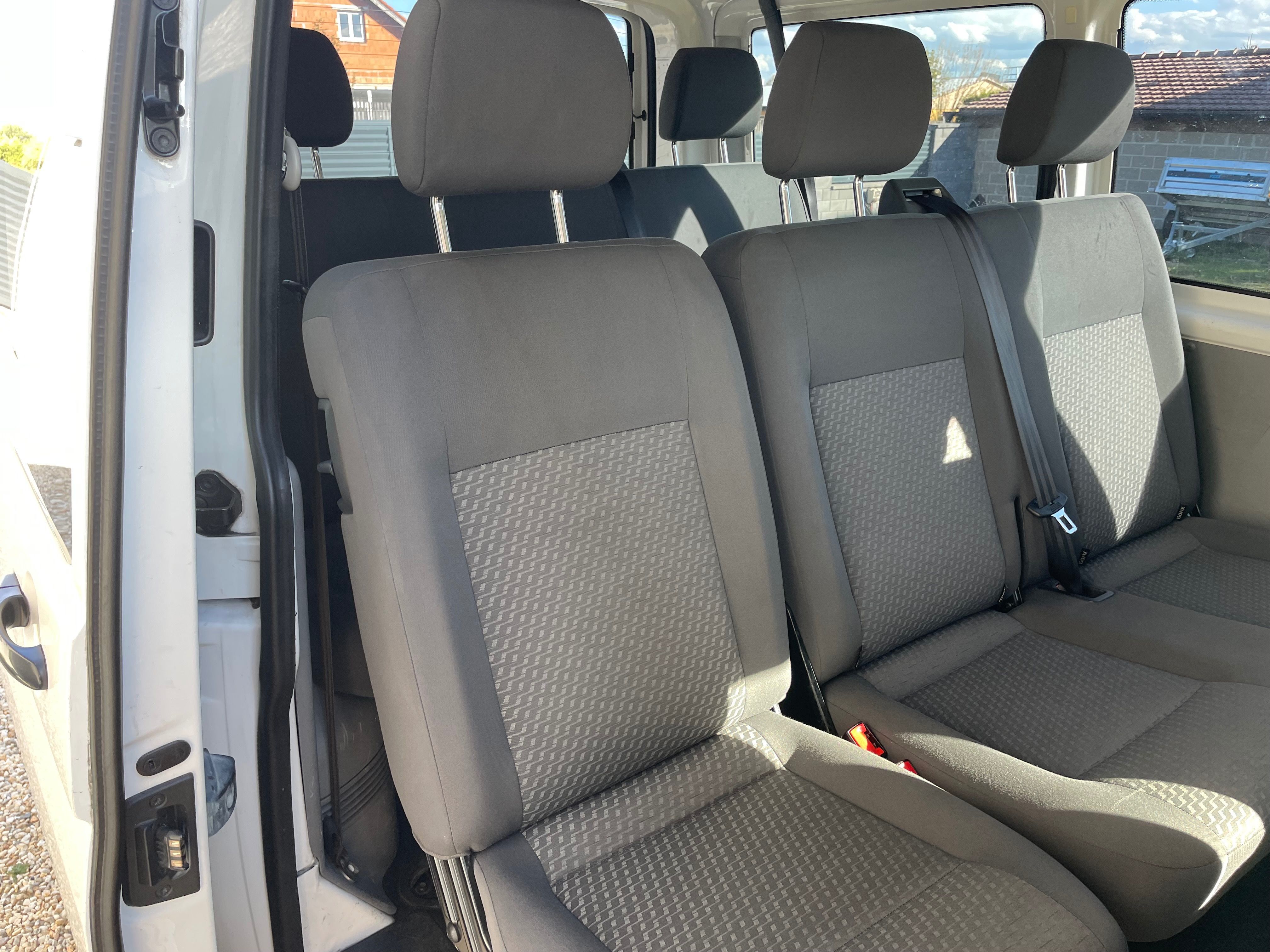 Volkswagen Transporter, T5 COMBI 9 MÍST 103KW MR 2012 - fotka 5