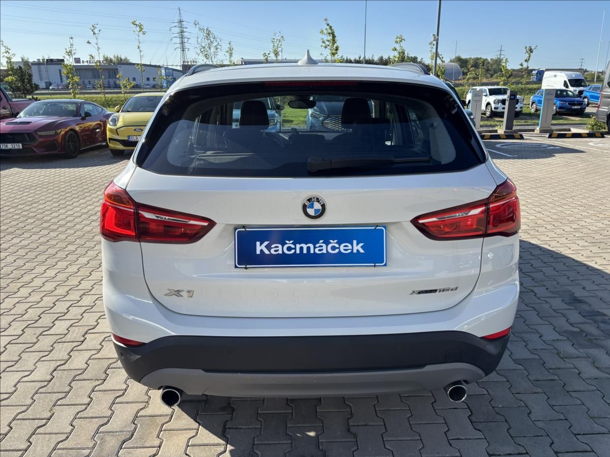 BMW X1, 2,0 xDrive 18d 110kW - fotka 4