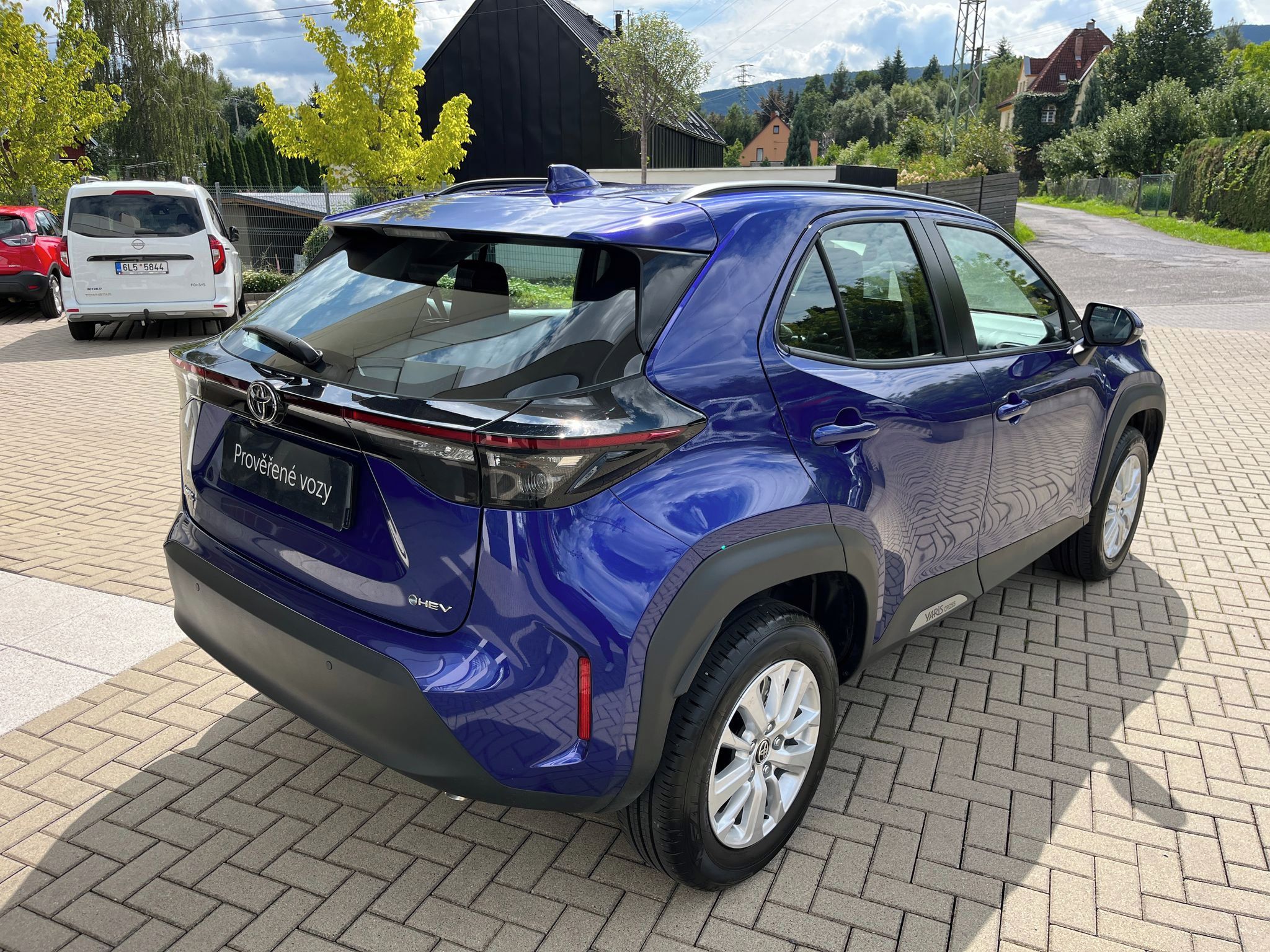 Toyota Yaris Cross, 1.5 Hybrid e-CVT Comfort - fotka 6
