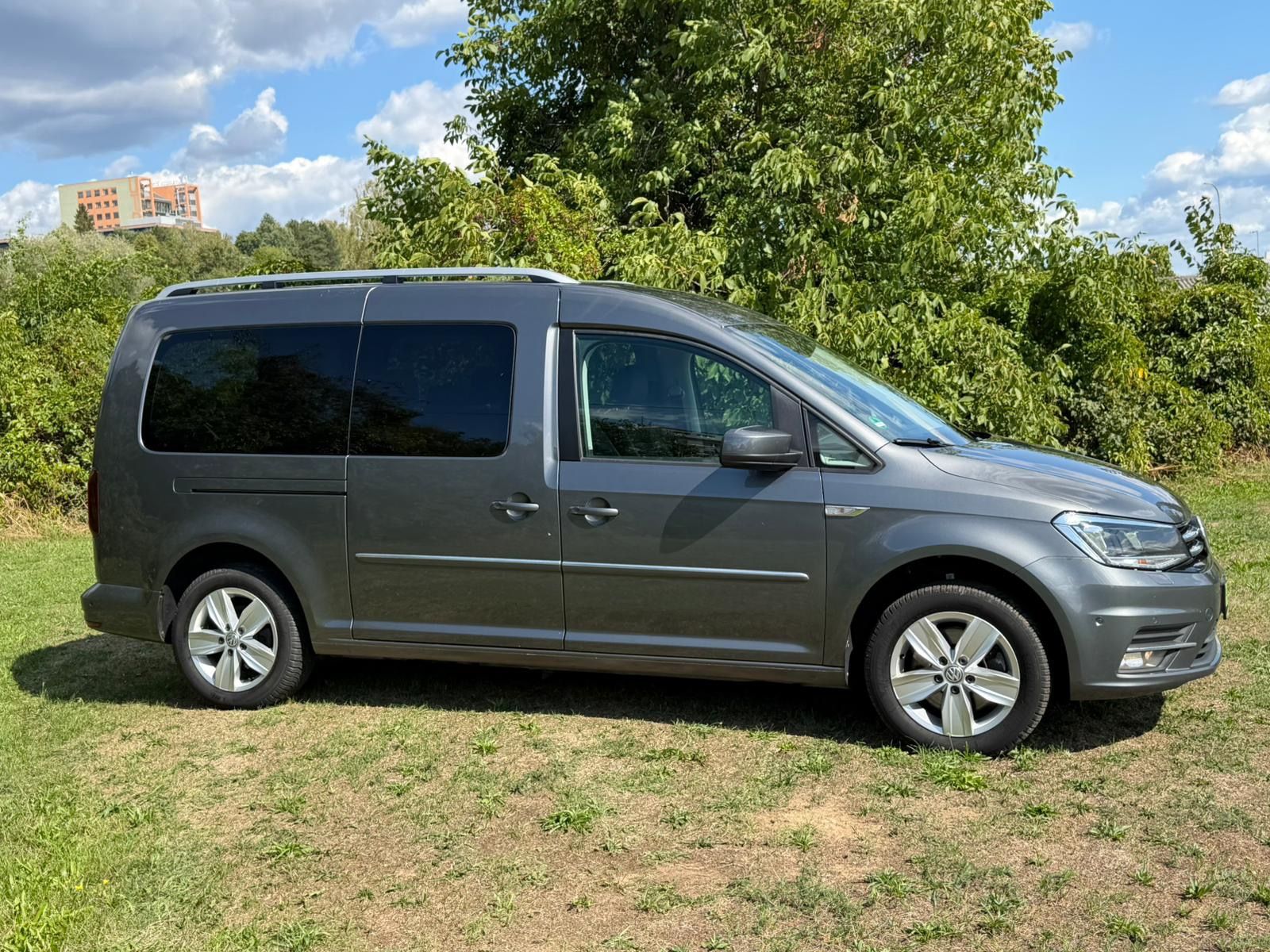 Volkswagen Caddy, MAXI HIGHLINE 2,0 TDI-TOP STAV - fotka 5