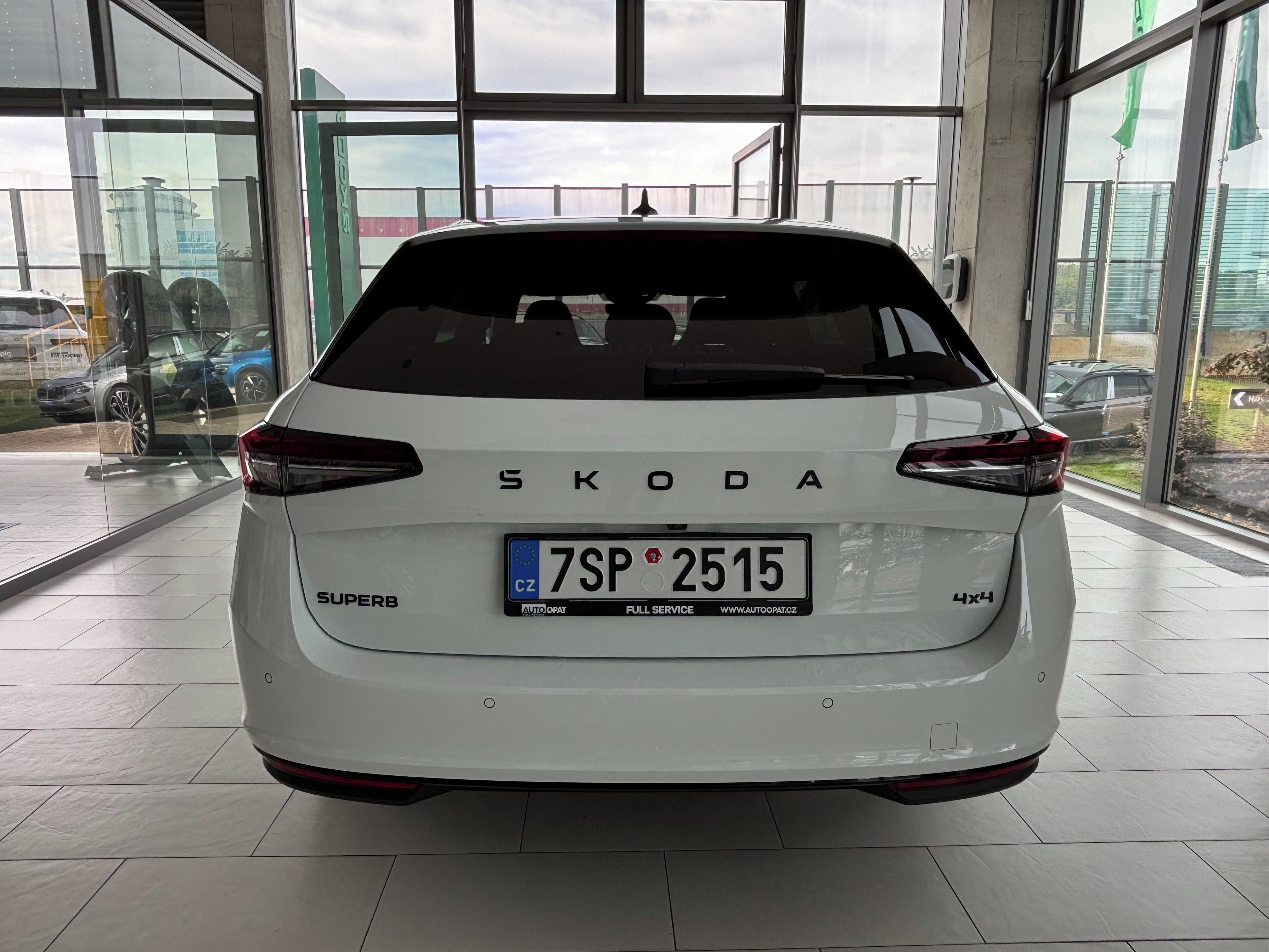 Škoda Superb, Sportline 2,0 TDI 142 kW 4x4 - fotka 6