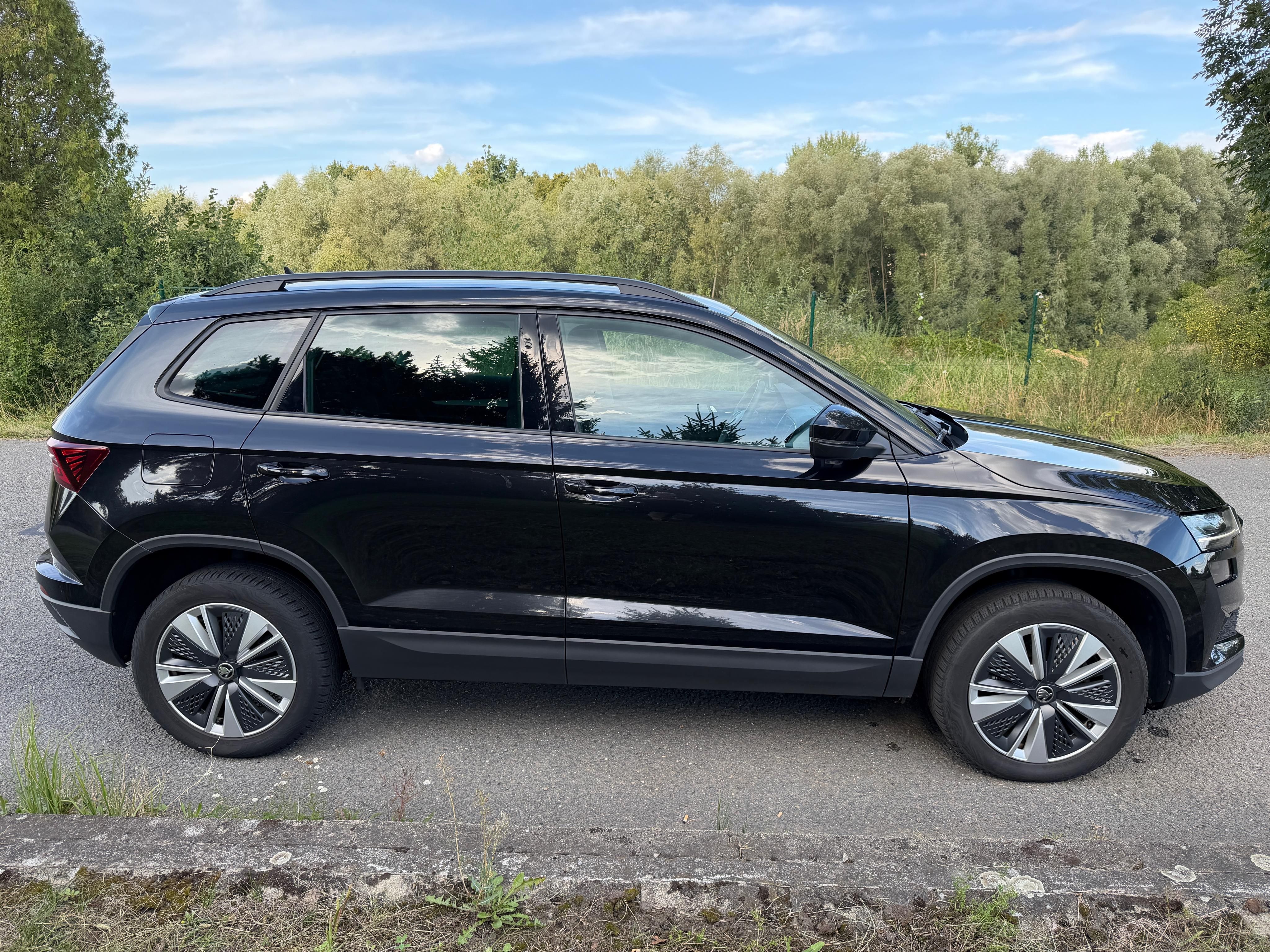 Škoda Karoq, 1.5TSi-DSG,tažné,1.maj - fotka 5