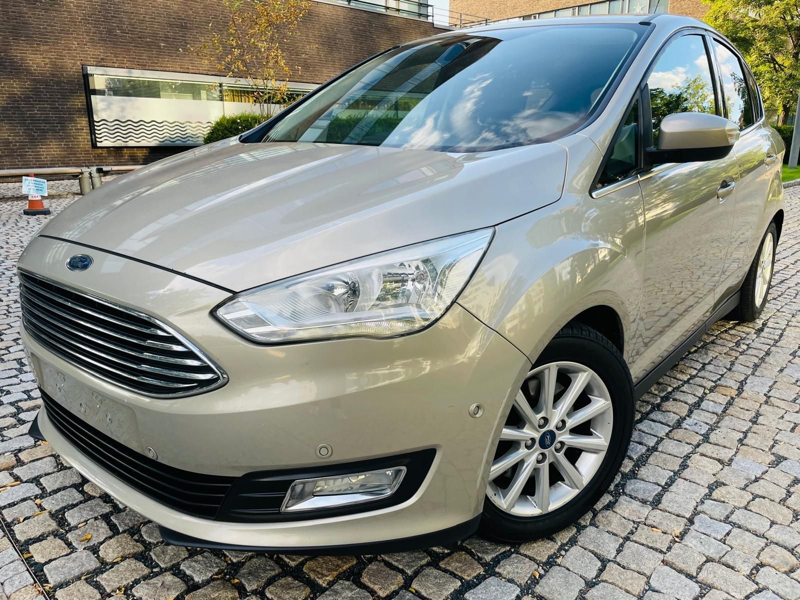 Ford Grand C-MAX, 2.0TDCi MANUÁL VÝHŘEV TAŽNÉ - fotka 2