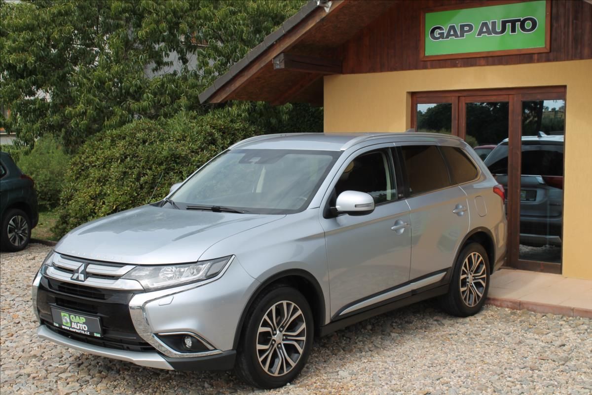 Mitsubishi Outlander, 2.2 DI-D 110kW 4X4 7-MÍST DPH - fotka 3
