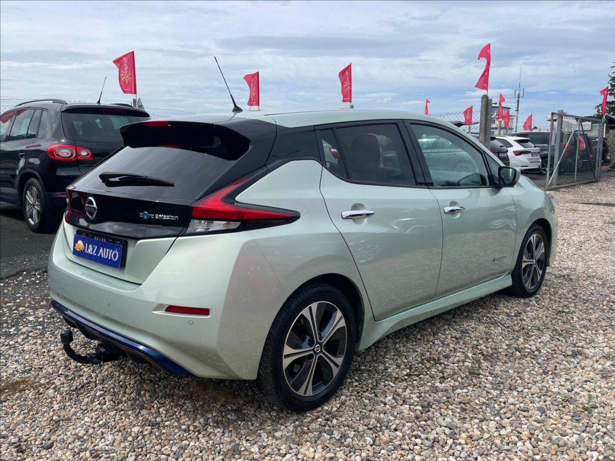 Nissan LEAF, ELEKTRO 40KWH - fotka 6