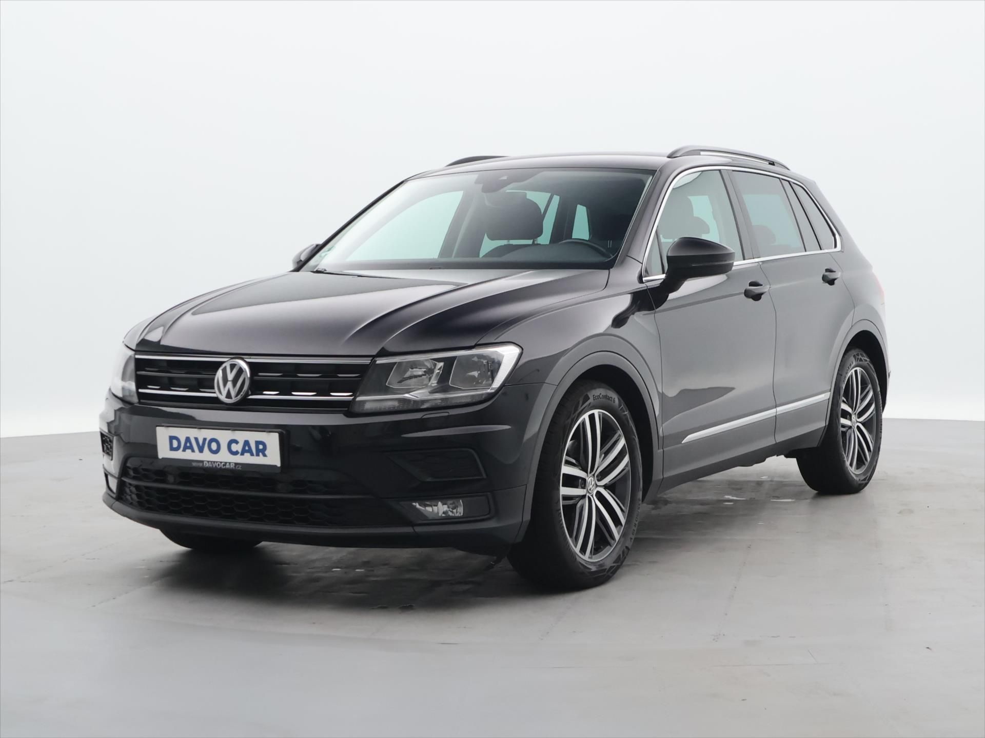 Volkswagen Tiguan, 1.4 TSI 110kW Virtual 1.Maj. - fotka 3