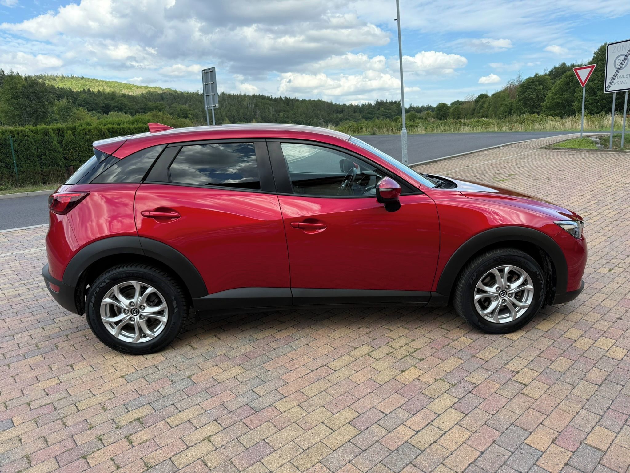 Mazda CX-3, 2.0 SKYACTIV-G 88kW NAV,VÝHŘEV - fotka 6