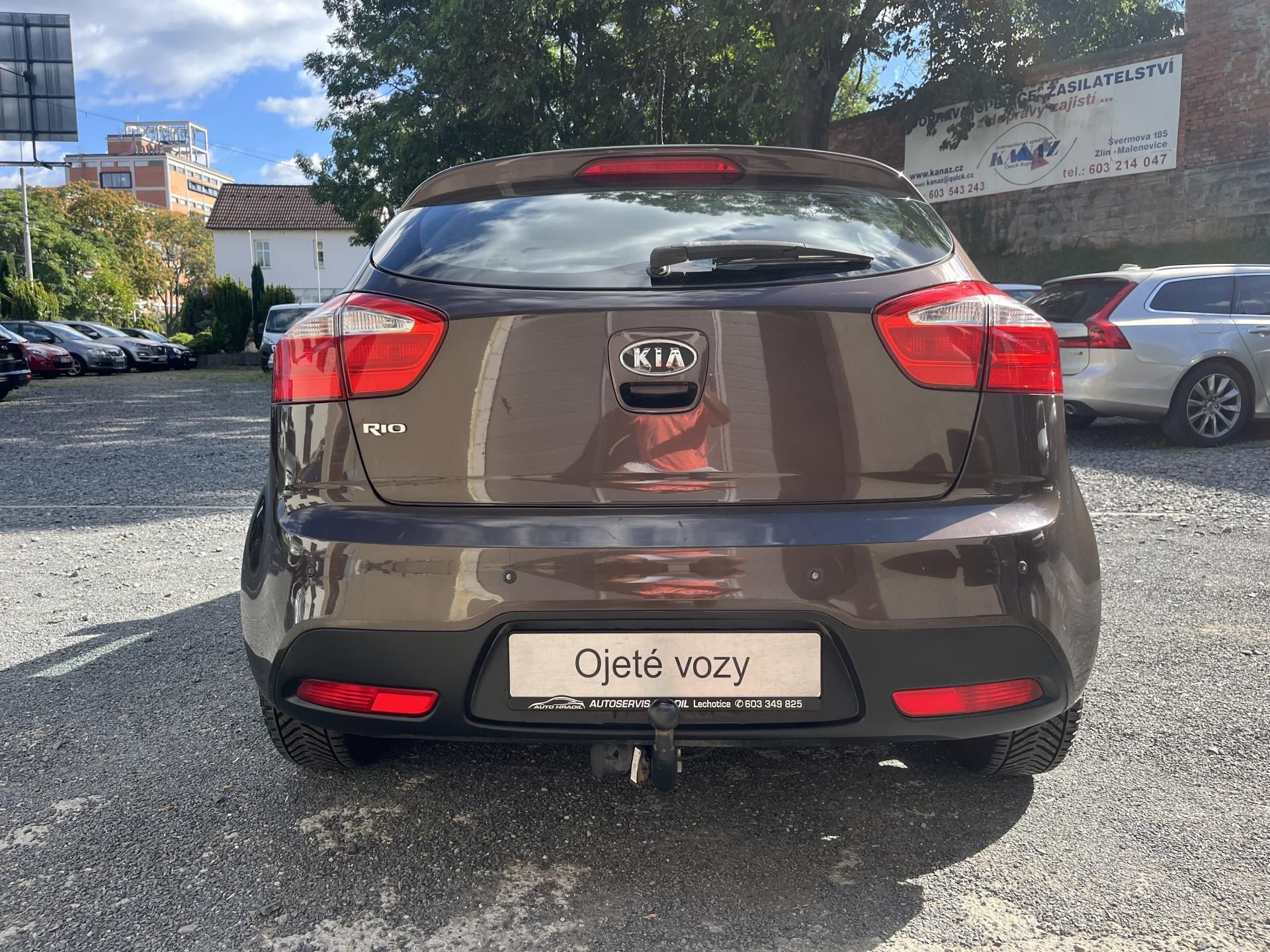 Kia Rio, 1,25 CVVT 62 Kw TAŽNÉ - fotka 6