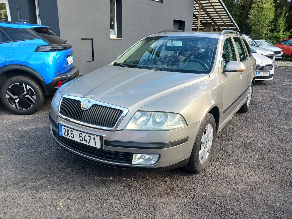 Škoda Octavia, 1,9 1,9 TDI 77Kw KOMBI - fotka 3