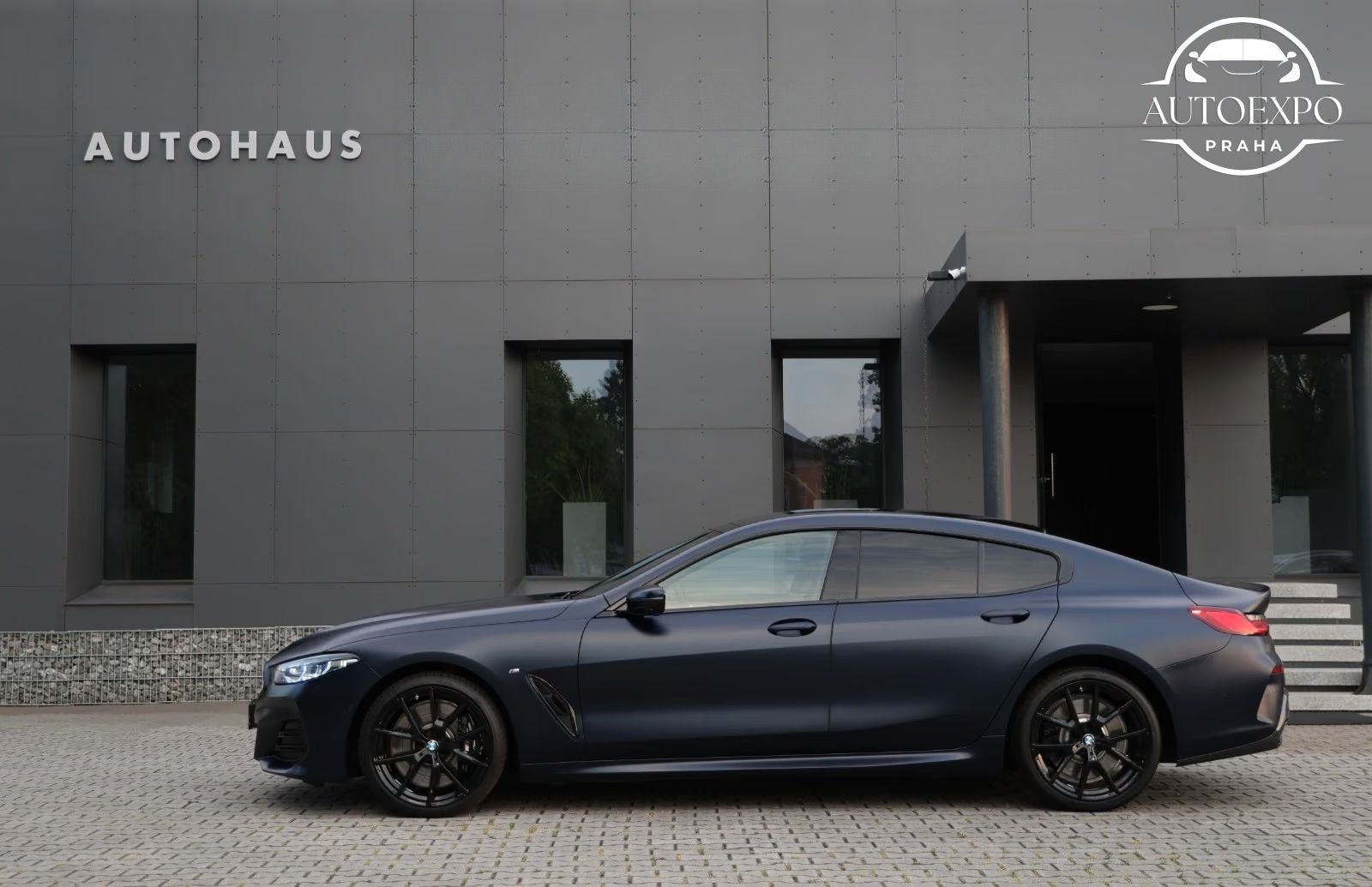 BMW Řada 8, 840d xDrive Carbon* - fotka 5