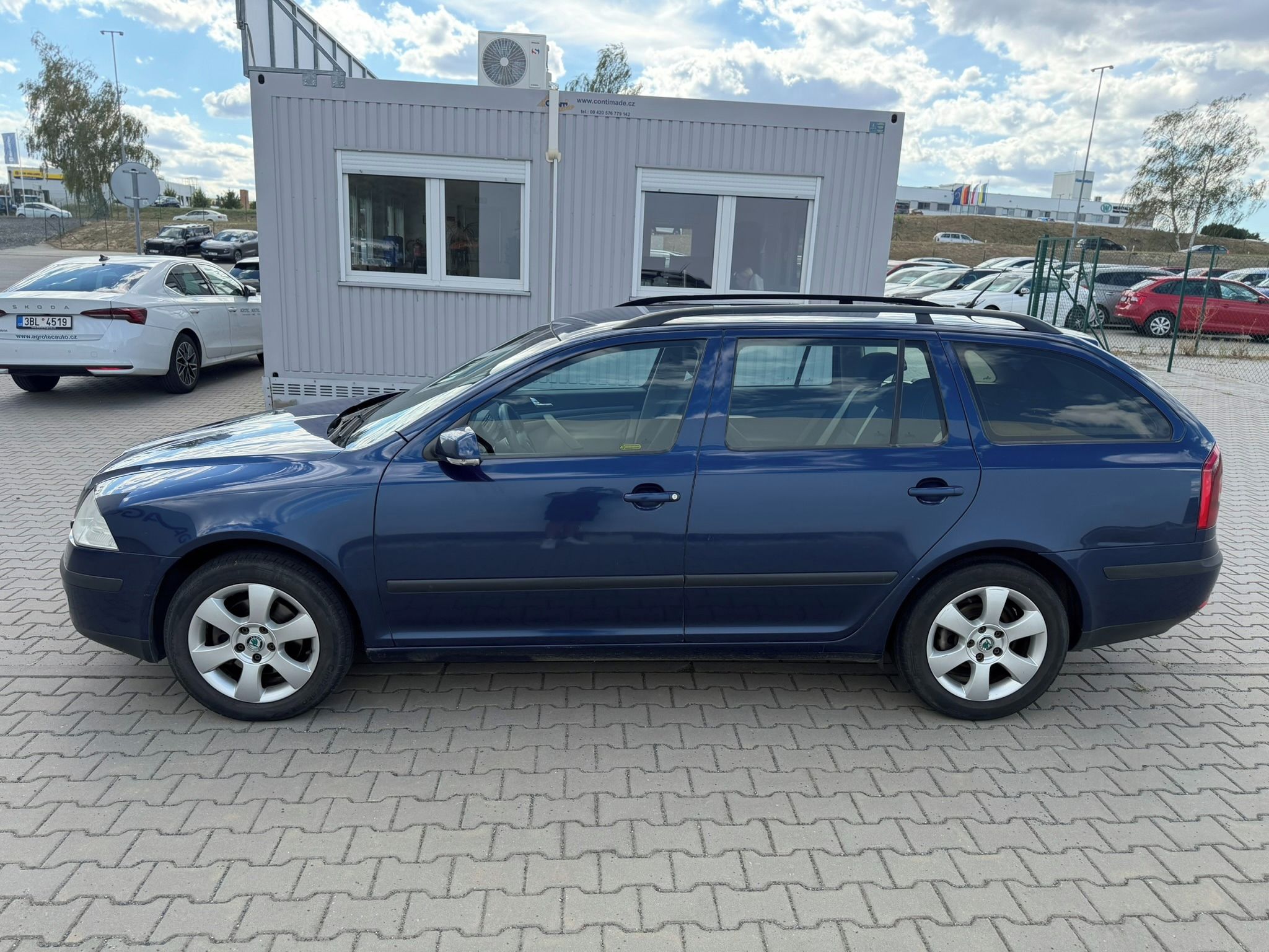 Škoda Octavia, 2.0 TDI 103 kW Elegance Combi - fotka 4