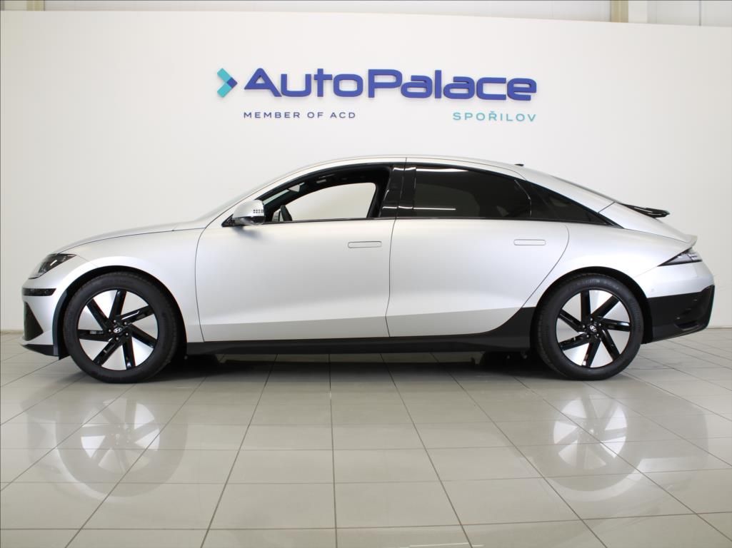 Hyundai Ioniq 6, 77kWh 168kW Smart 29tkm! - fotka 5