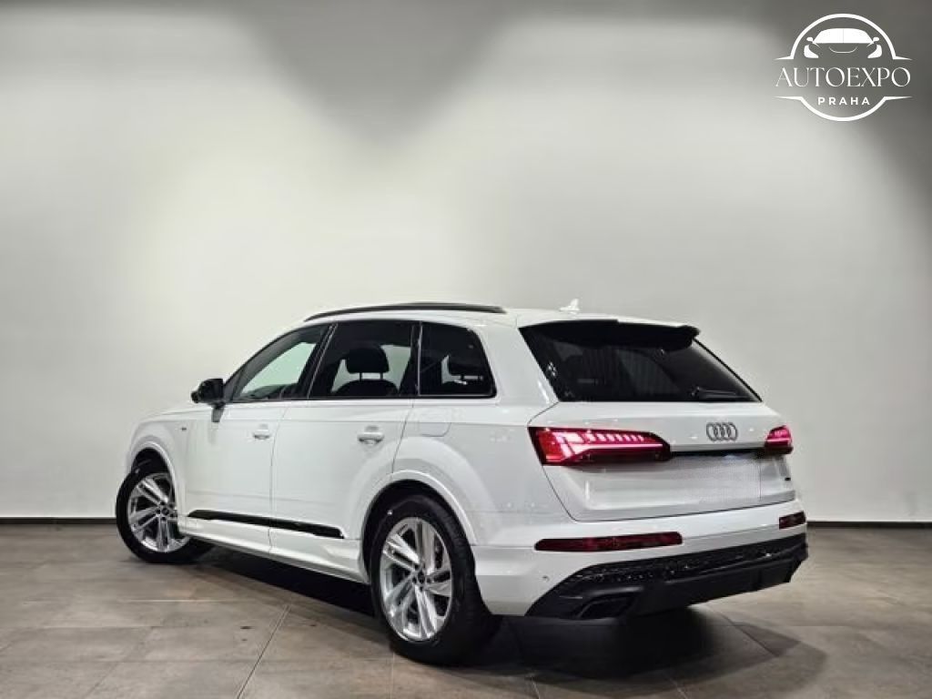 Audi Q7, 55 TFSI e S Line Black* - fotka 4