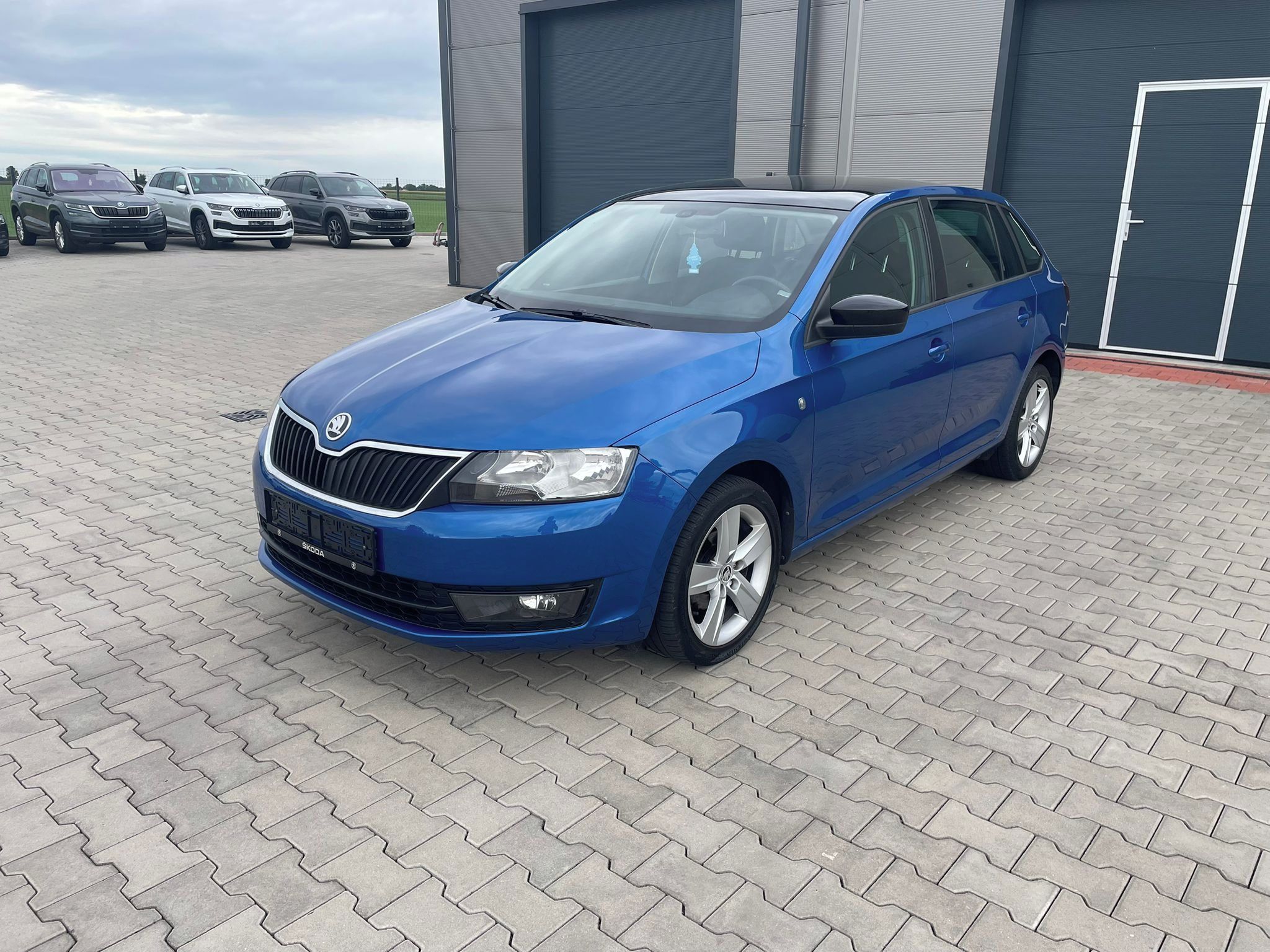 Škoda Rapid, 1.2Tsi 63kw, vybavený,tempomat - fotka 2