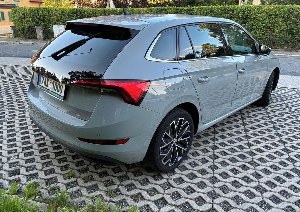 Škoda Scala, 1.5 TSI DSG - fotka 4