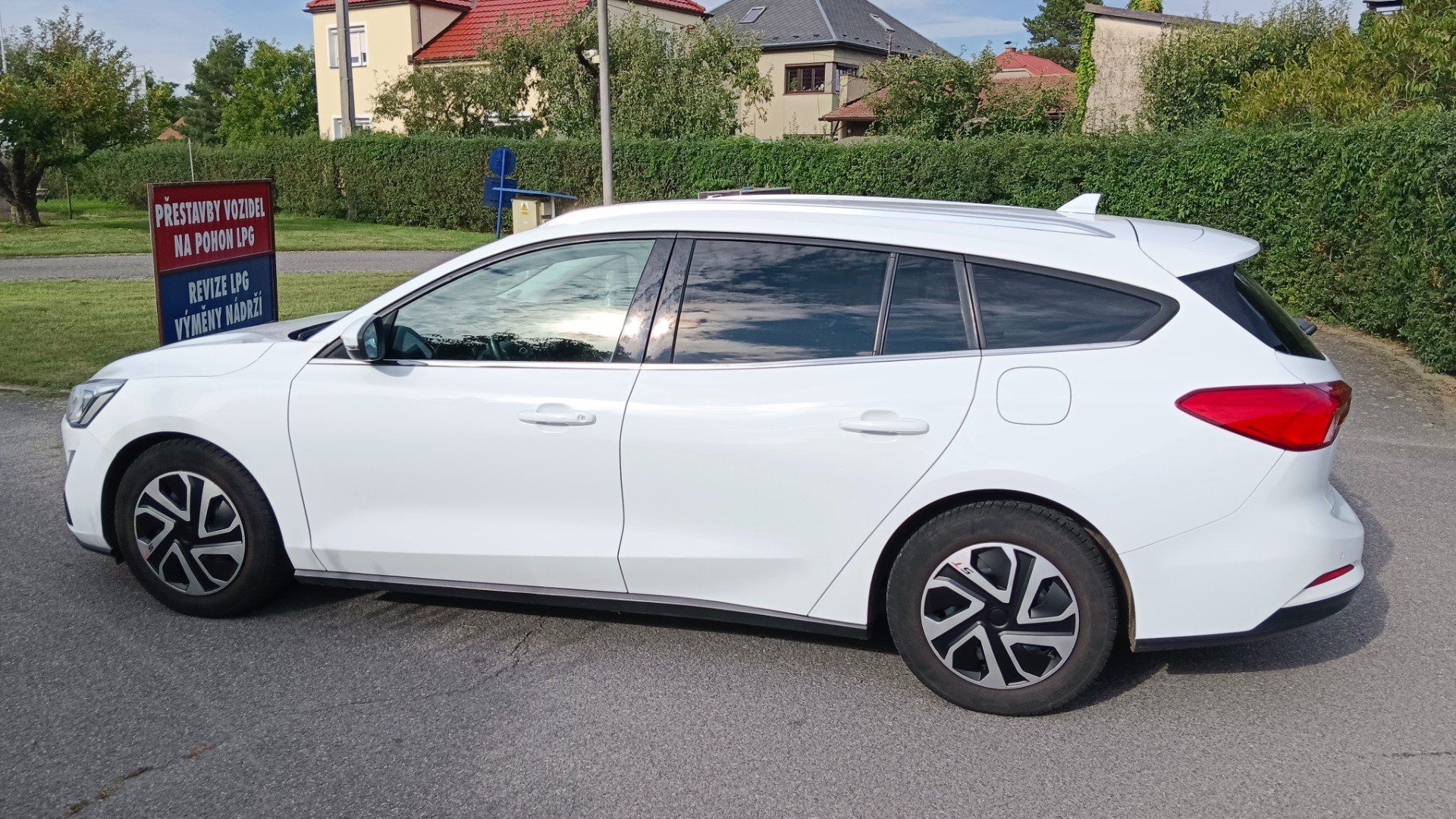 Ford Focus, 1.5 TDCI 70KW - fotka 5