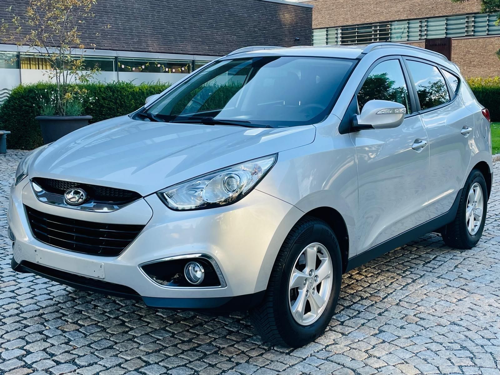 Hyundai ix35, 2.0i MANUÁL VÝHŘEV SERVISKA - fotka 3