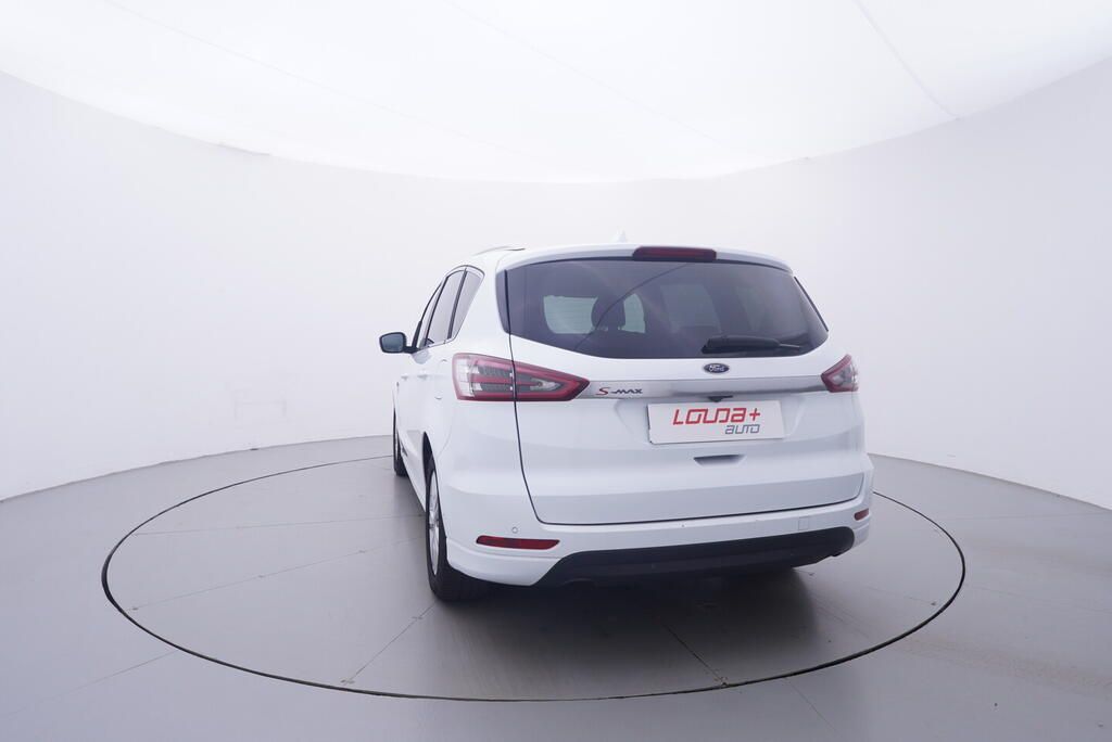 Ford S-MAX, Titanium 2.0 TDI 110 kW - fotka 4