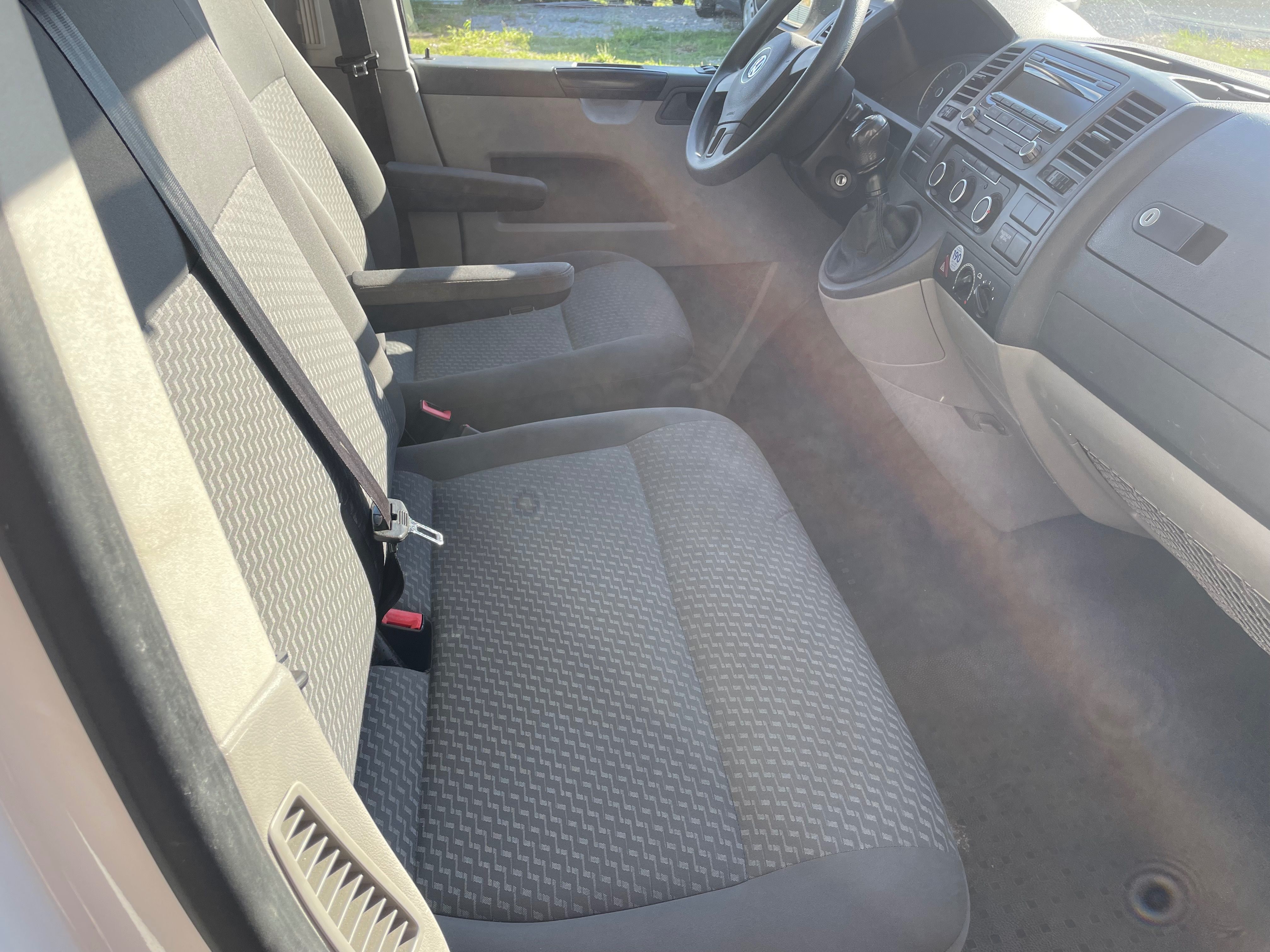 Volkswagen Transporter, T5 COMBI 9 MÍST 103KW MR 2012 - fotka 3