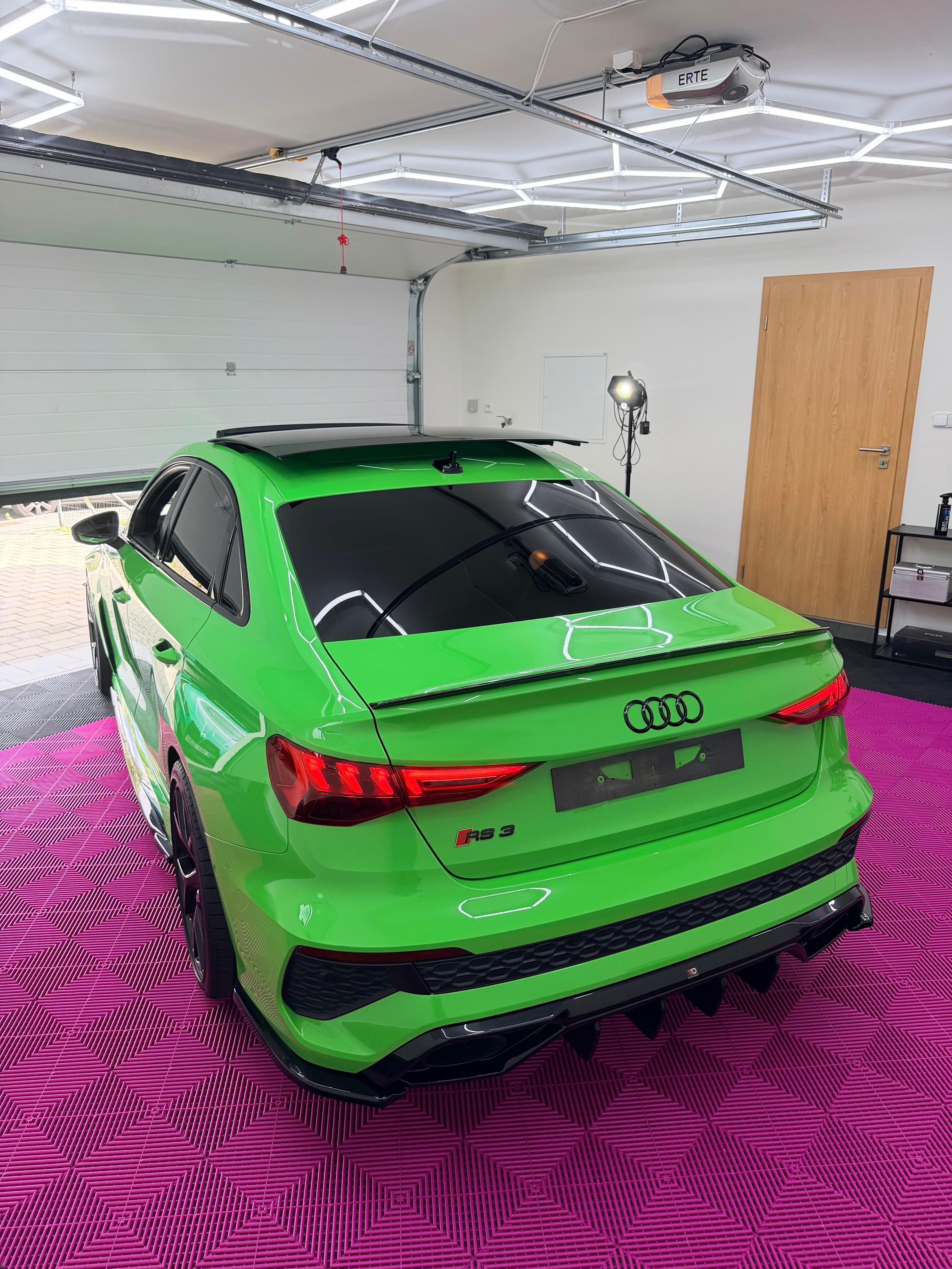 Audi RS3, Audi RS3 sedan - fotka 3