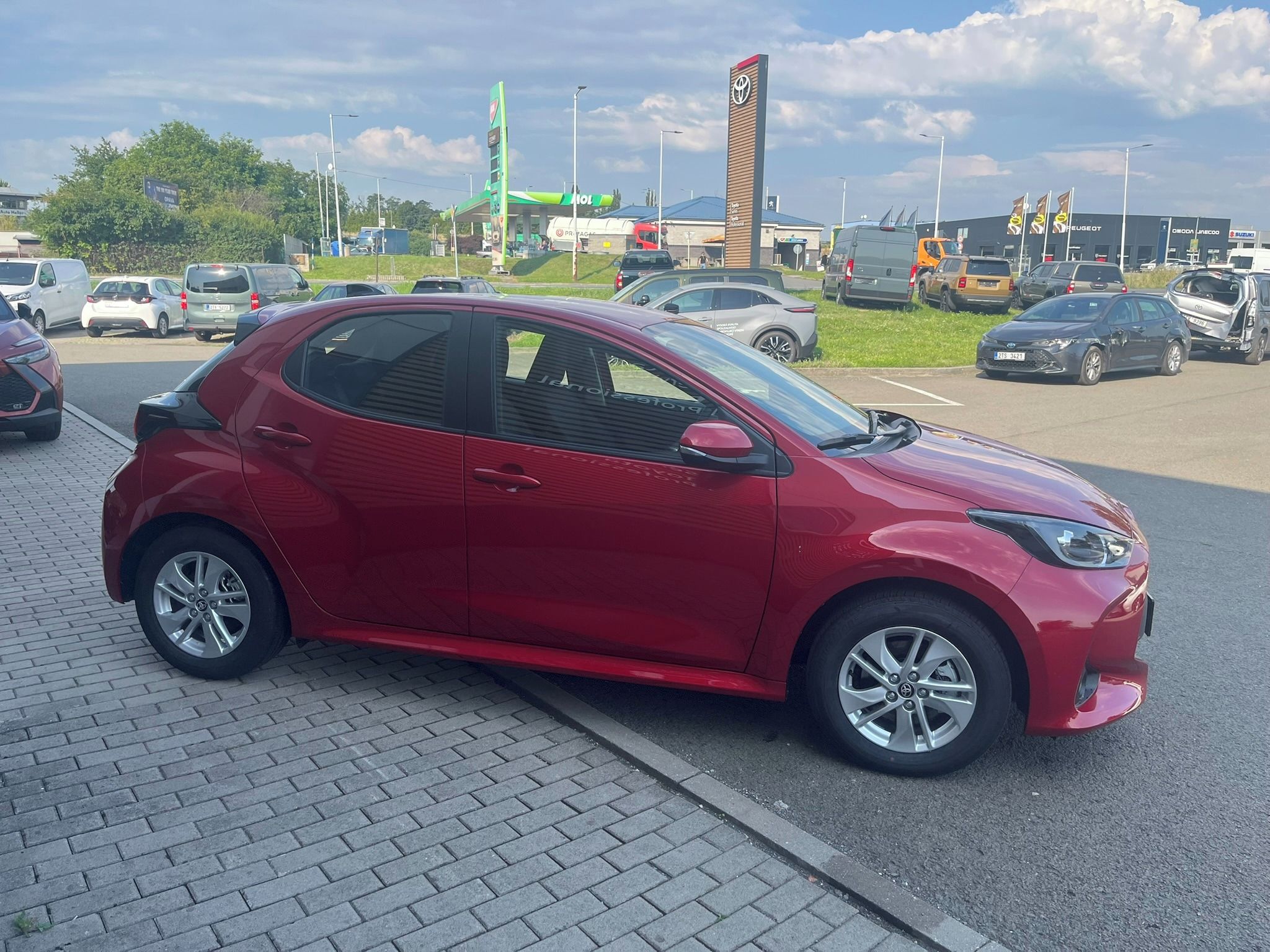 Toyota Yaris, 1.5L HEV 116k Comfort - fotka 4