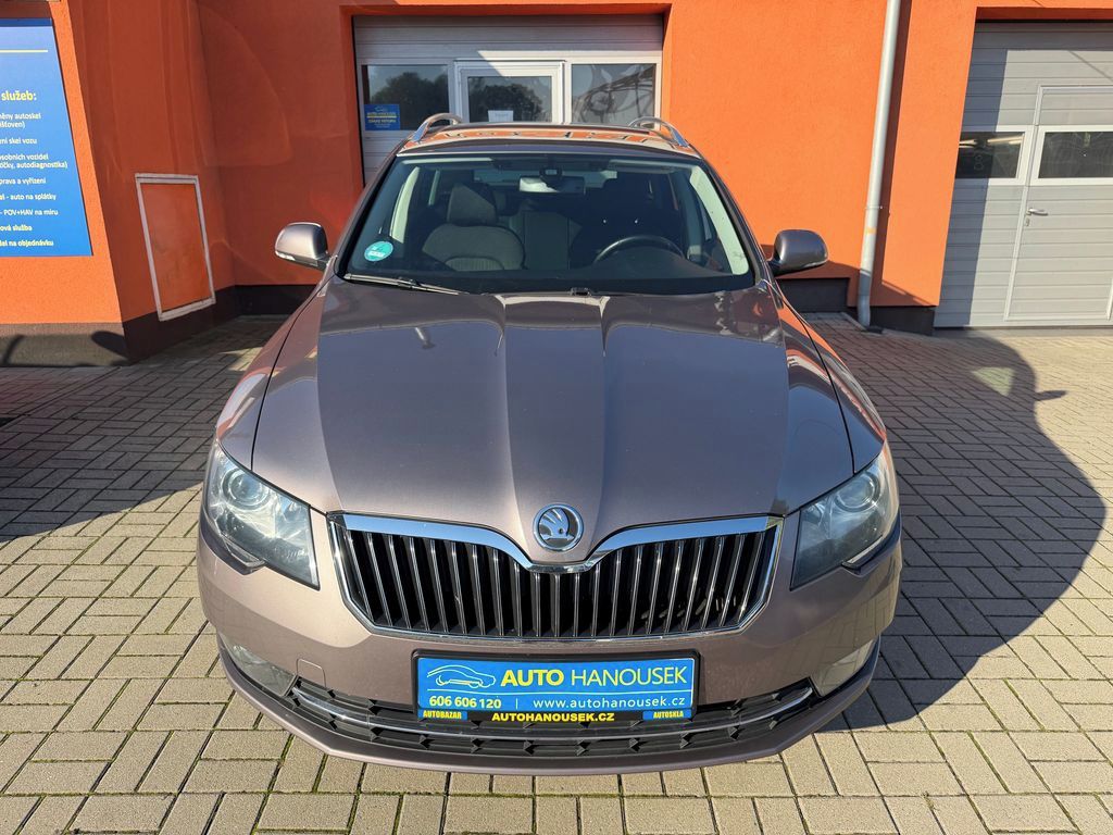 Škoda Superb, 2.0 TDI 103KW NAVI - fotka 5