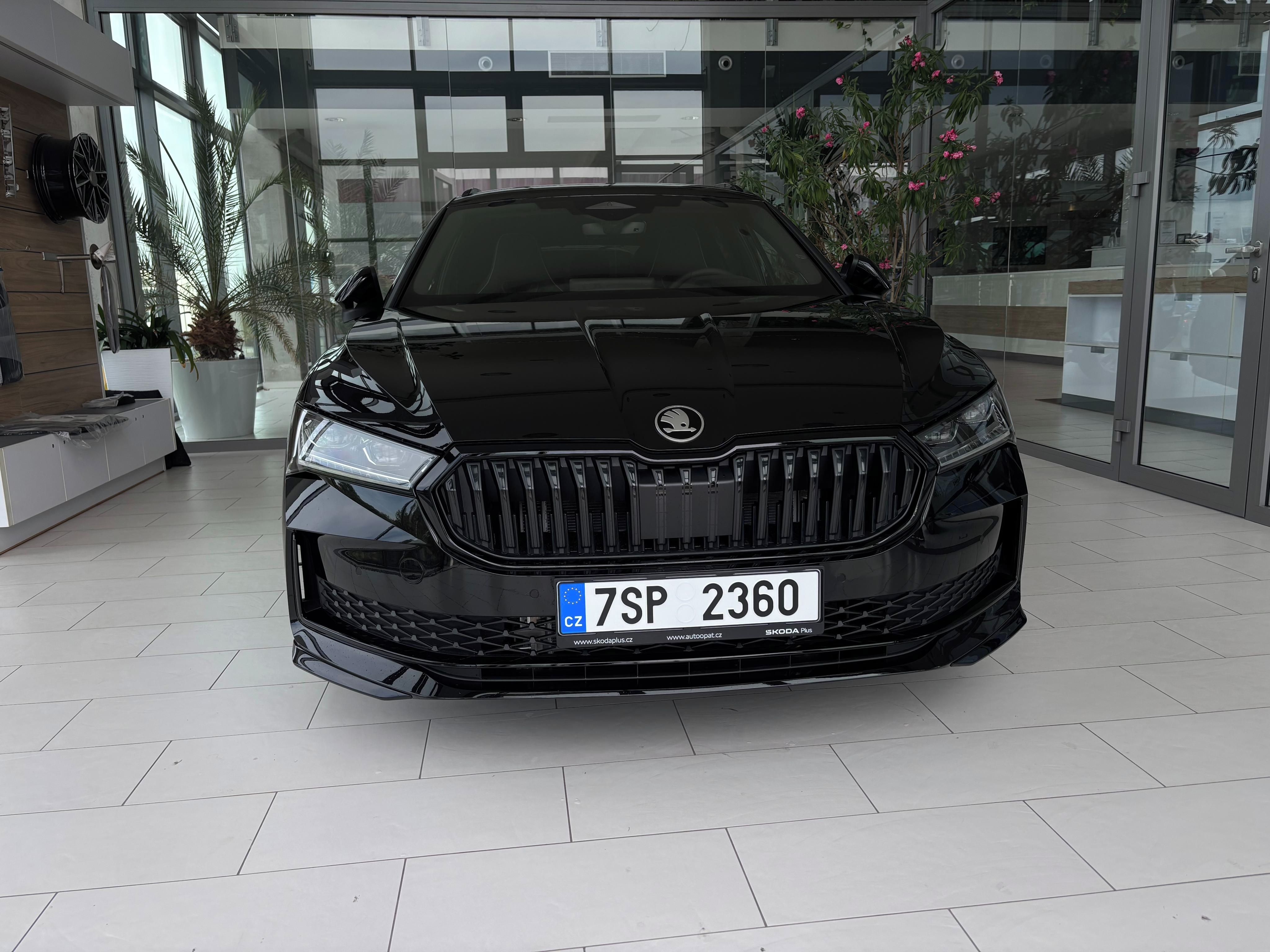 Škoda Superb, Sportline 2,0 TDI 142 kW 4x4 - fotka 2