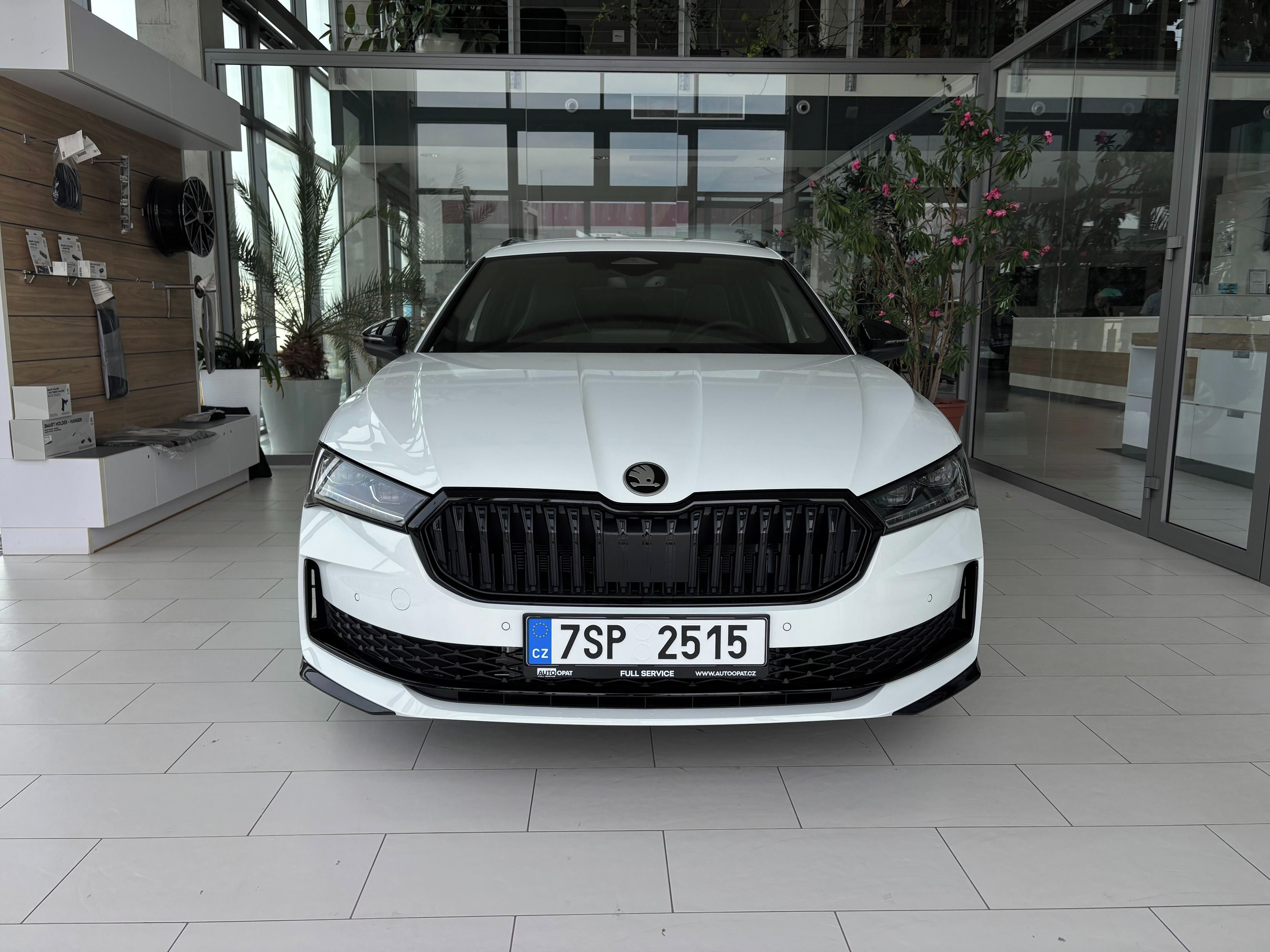 Škoda Superb, Sportline 2,0 TDI 142 kW 4x4 - fotka 2