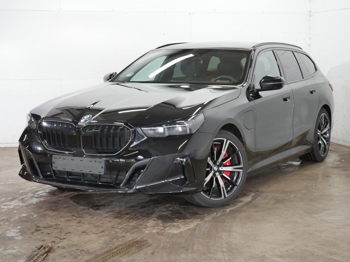 BMW Řada 5, 550e xDrive Touring M PRO