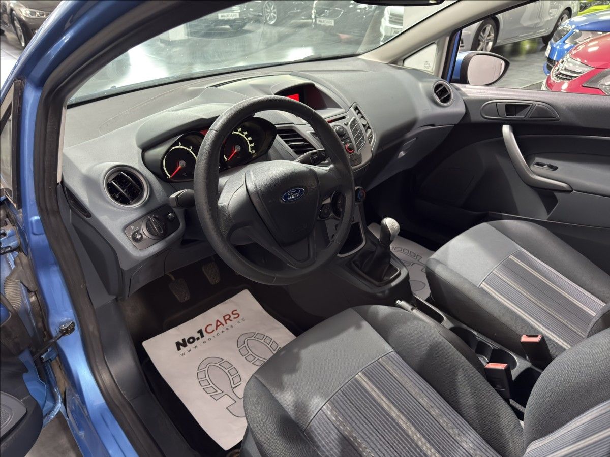 Ford Fiesta, 1,2   i 83.000KM SERVIS ALU ST - fotka 6