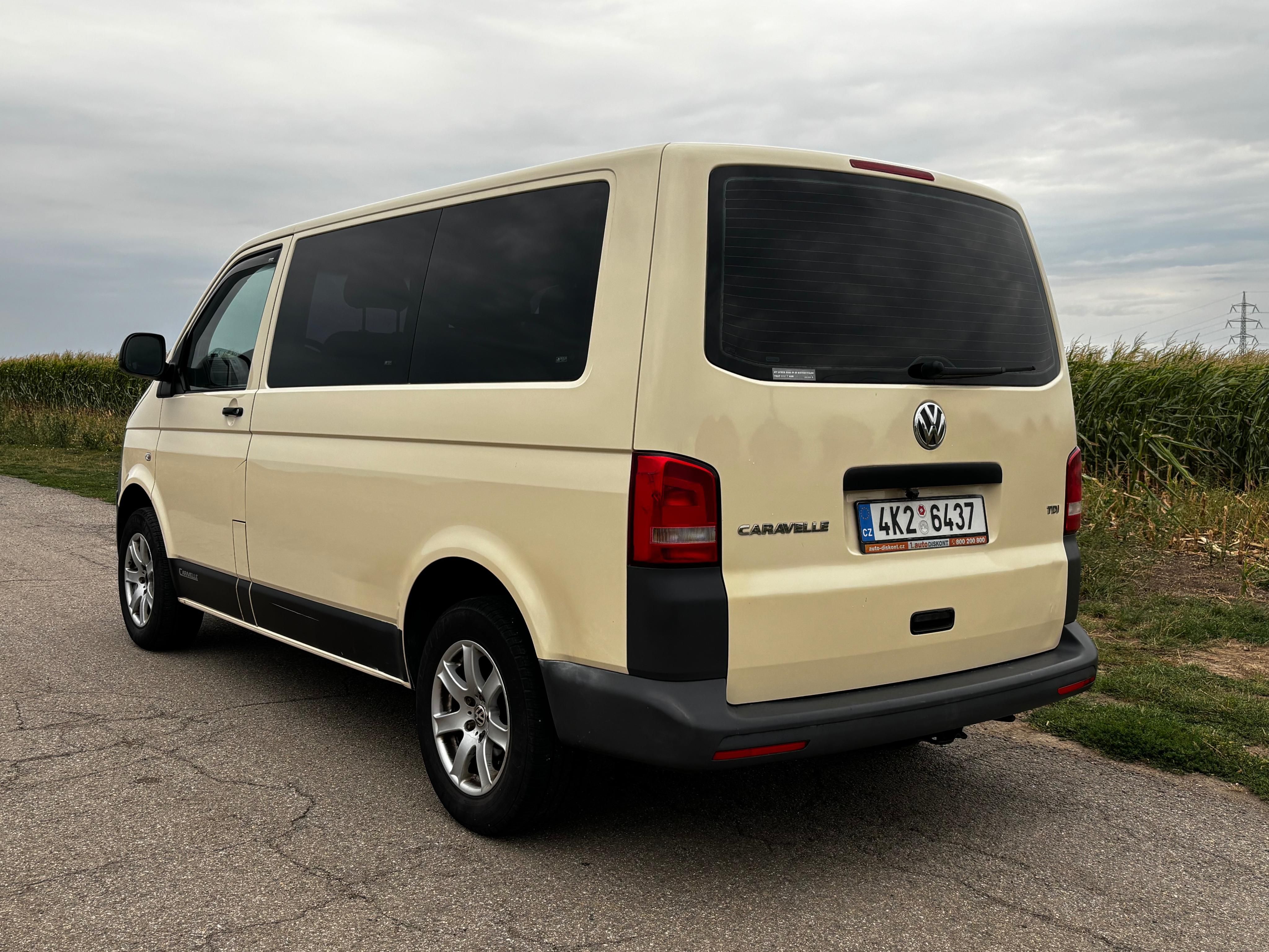 Volkswagen Caravelle, T5.1 Caravelle 2.0 TDI 103 kW - fotka 3