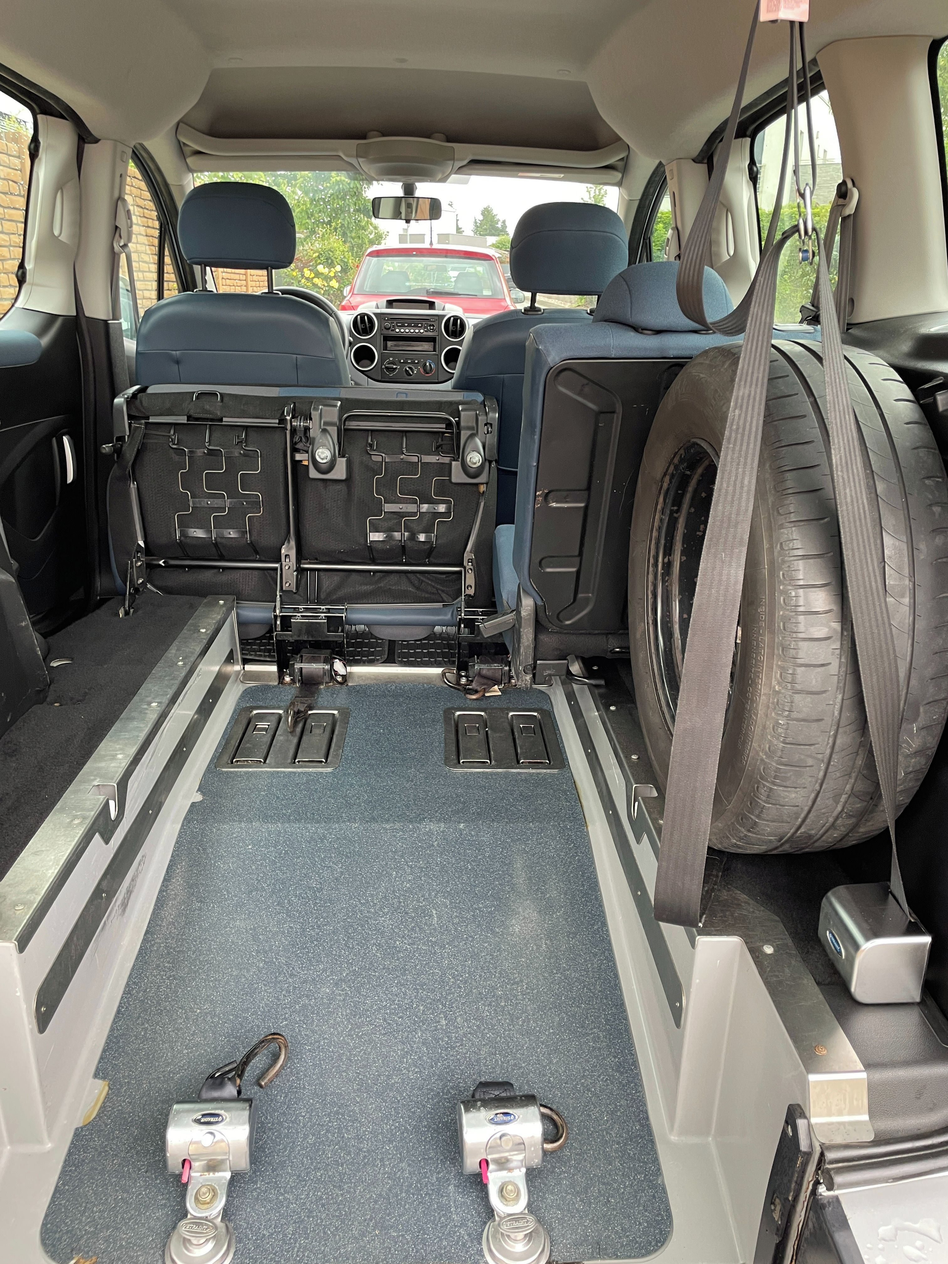 Citroën Berlingo, PRO PŘEVOZ VOZÍČKÁŘE - fotka 5