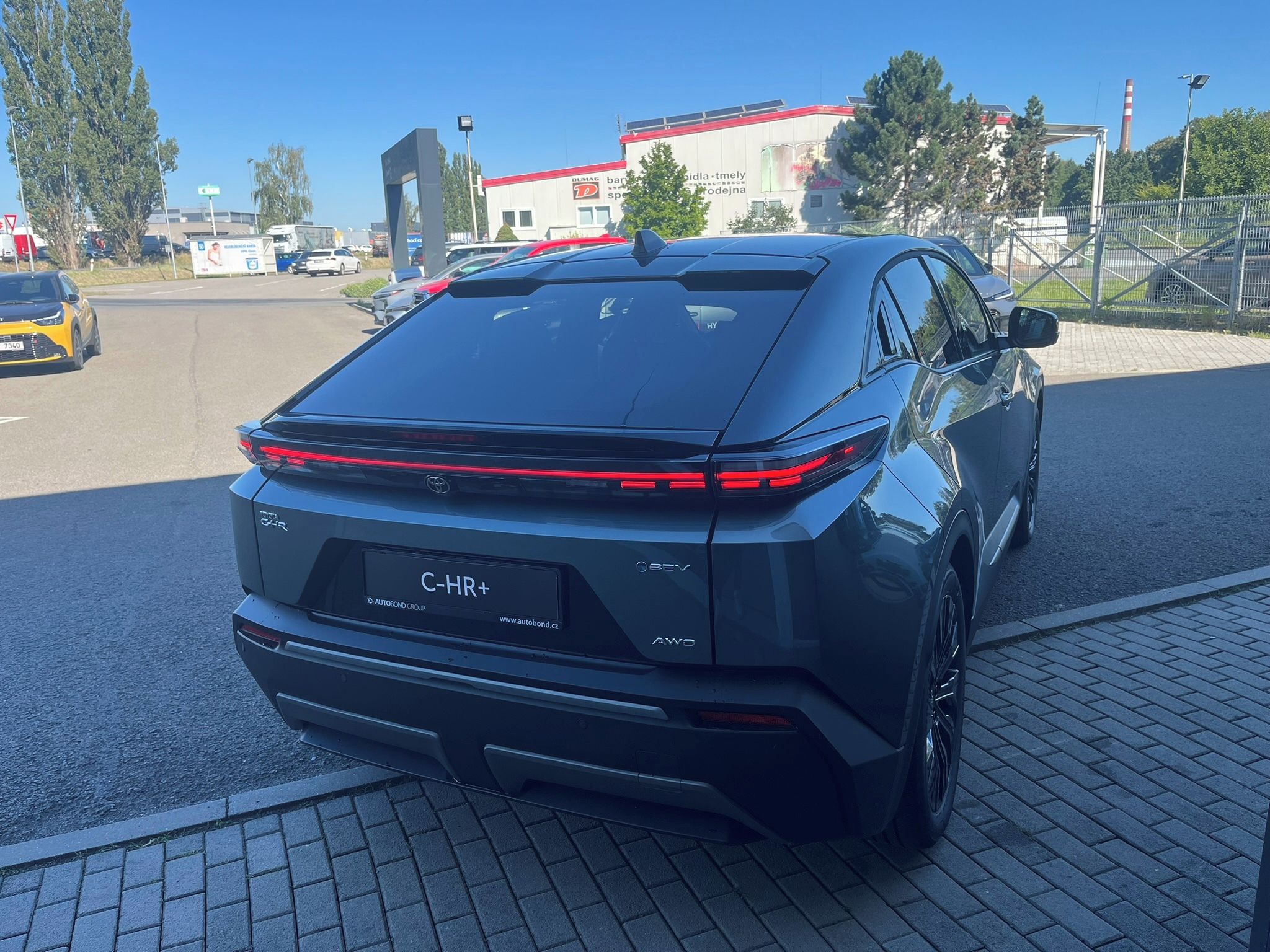 Toyota C-HR, BEV 4x4 Executive - fotka 5