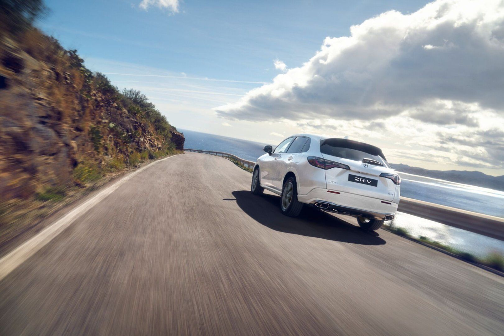 Honda ZR-V, 2.0e:HEV 135kW ADVANCE MR2027 - fotka 6