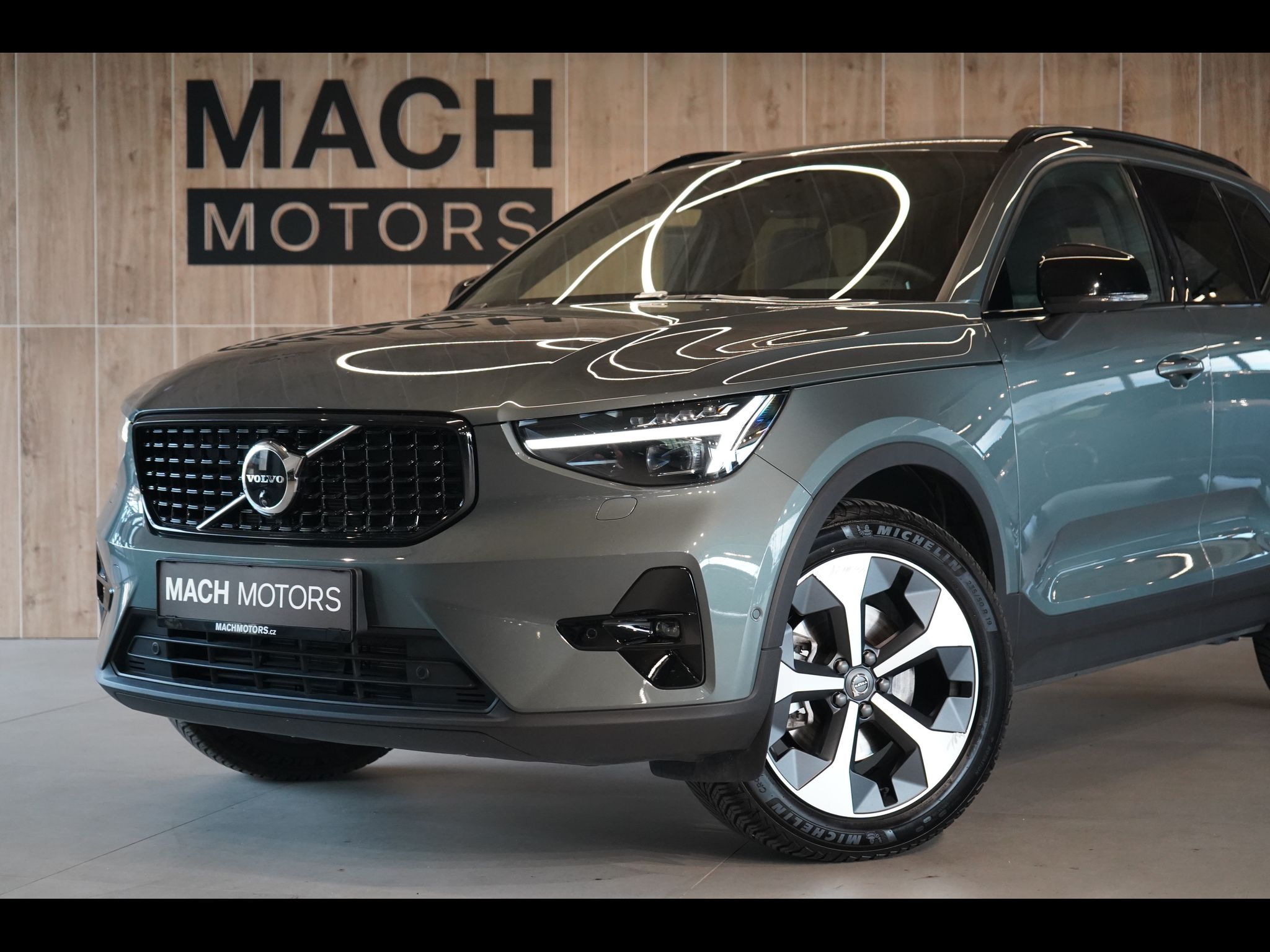 Volvo XC40, B4 PLUS Dark, 360°, LED Pixel - fotka 2