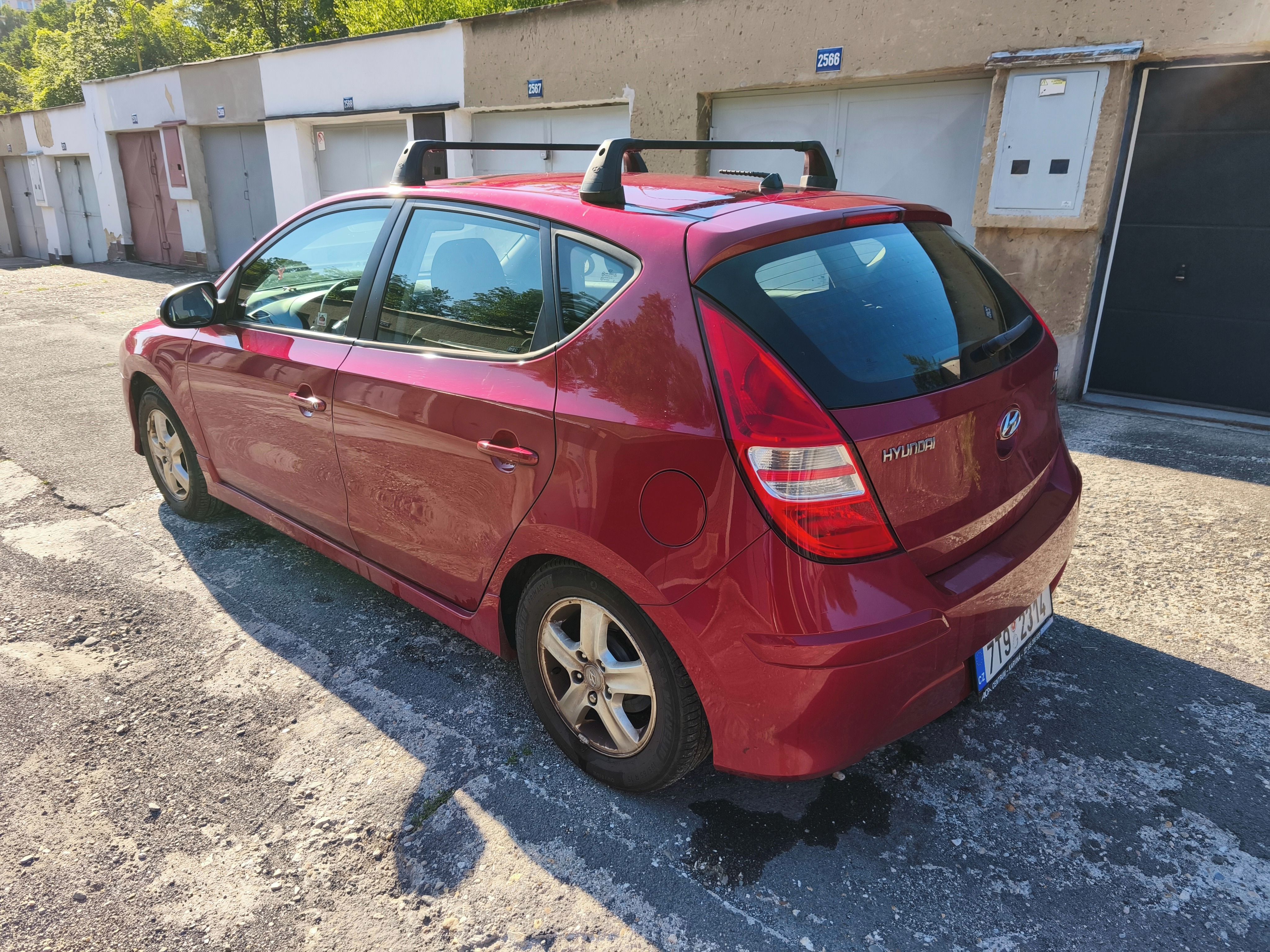Hyundai i30, 1,4 CVV, benzín - fotka 5